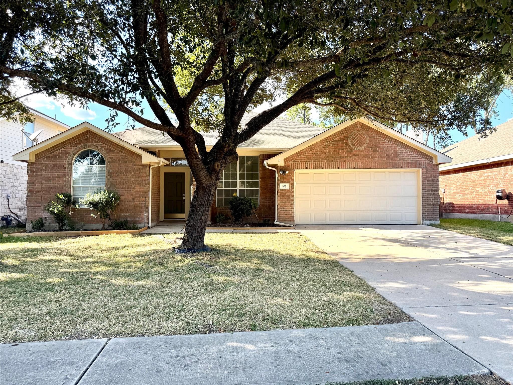 107 Desert Highlands Trl