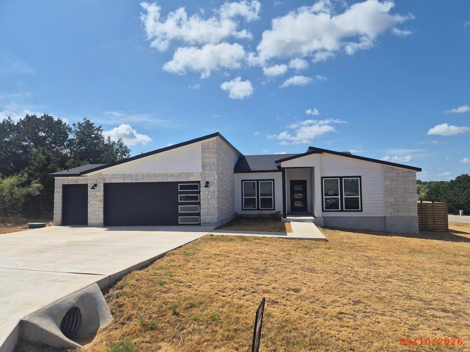 21905 Redbird Dr