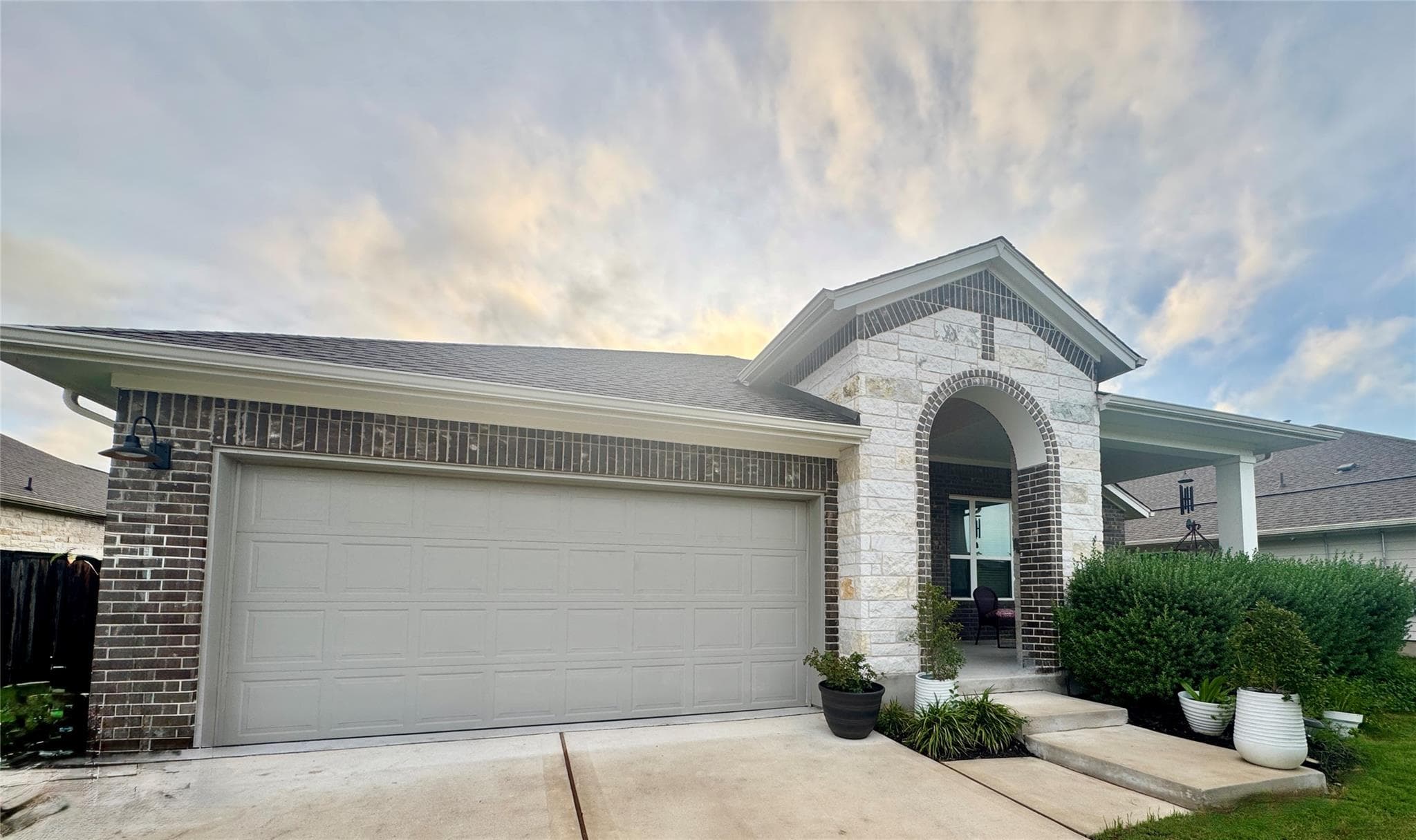 142 Willamette Way