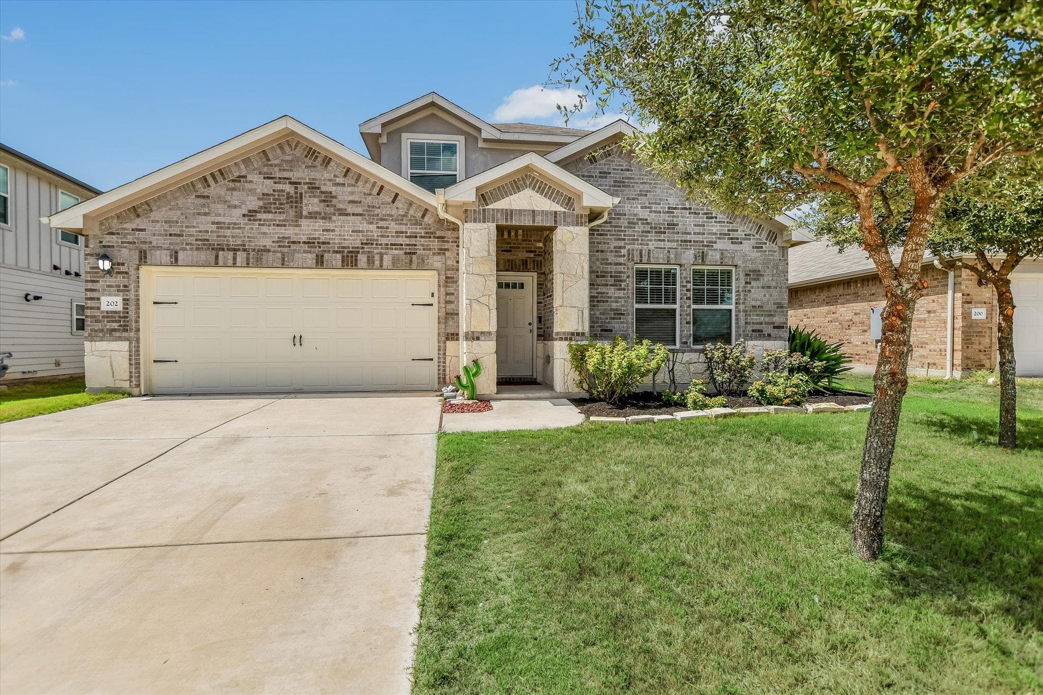 202 Grasslands Trl