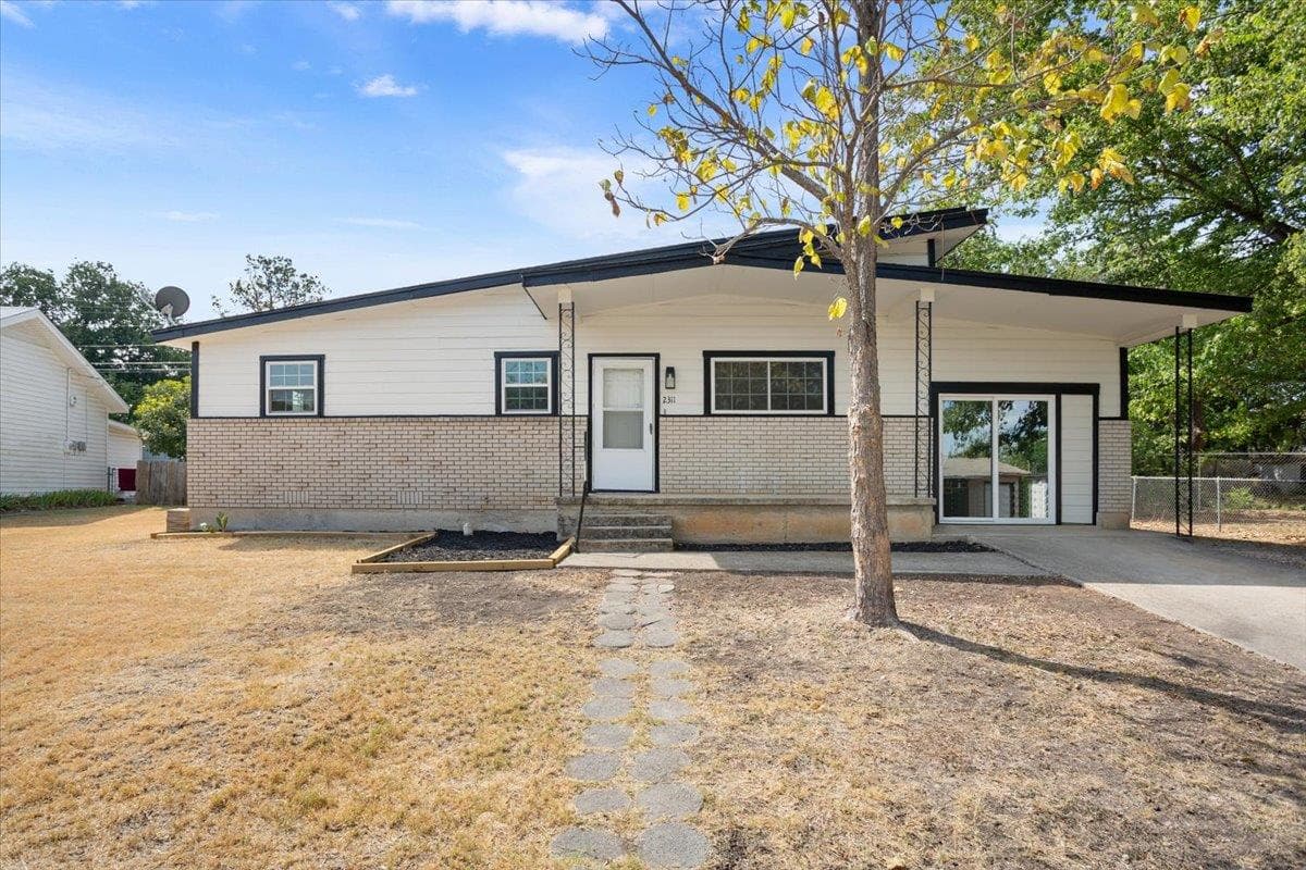 2311 Terrace Dr