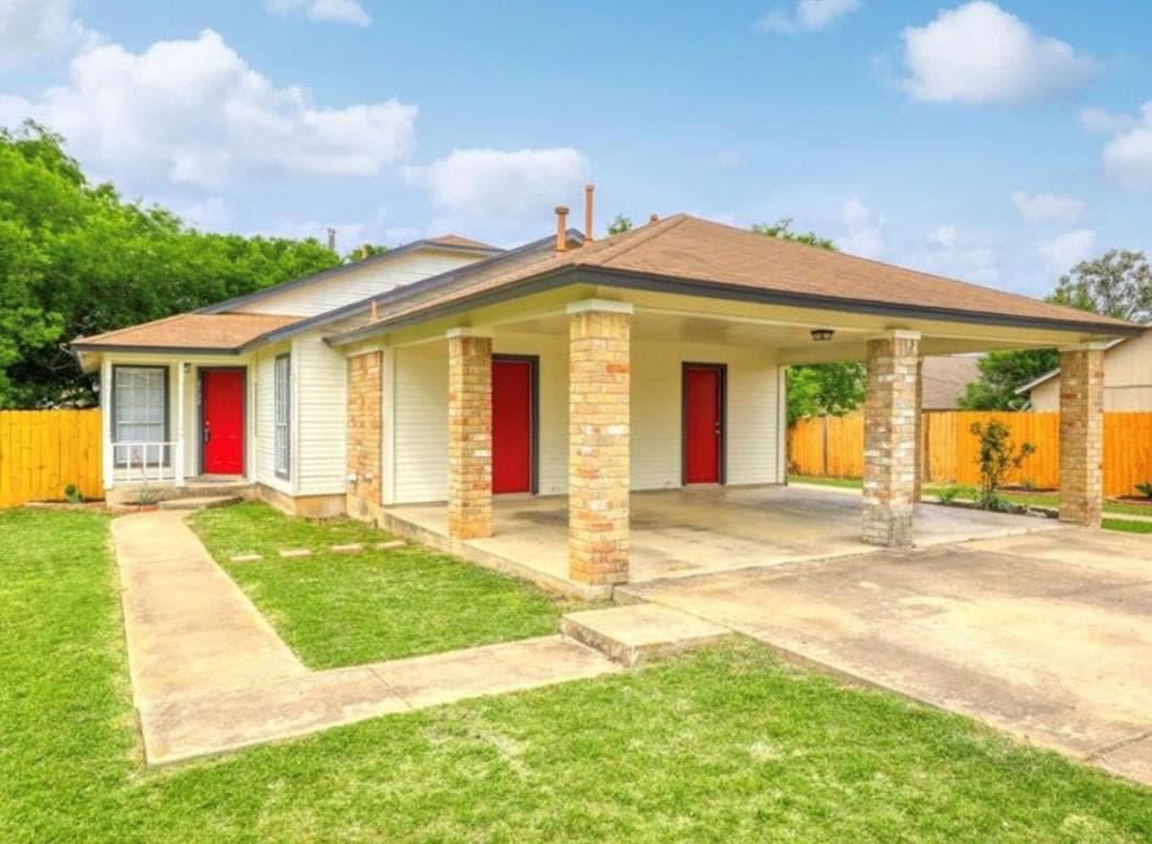 2132 ANDOVER Dr