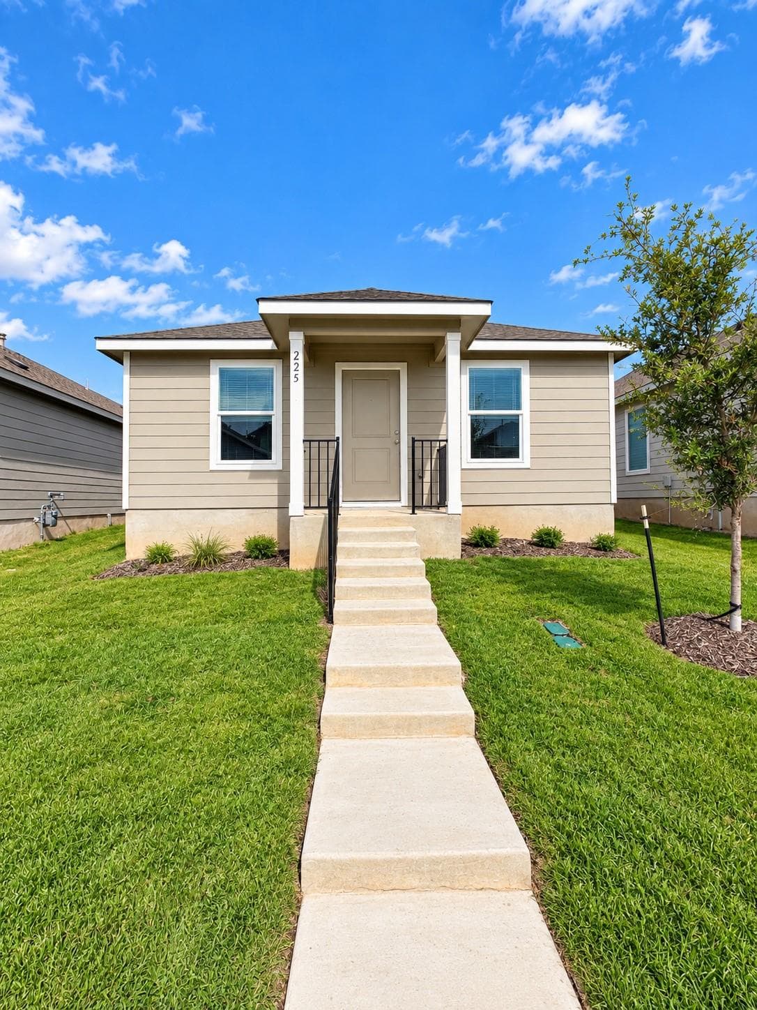 225 Trinity River Holw