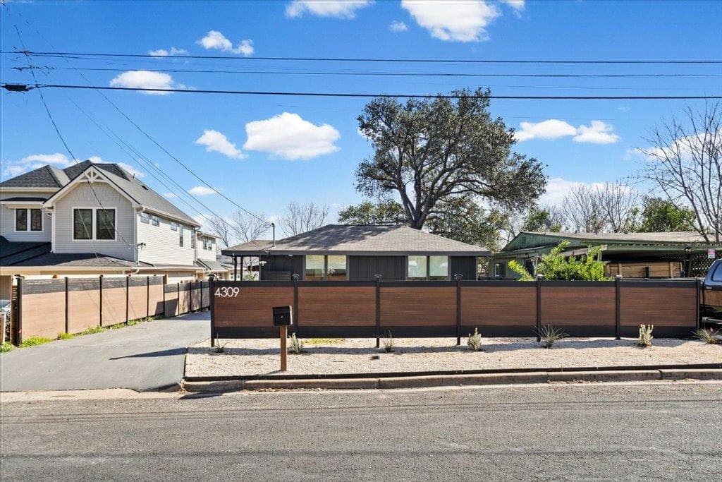 4309 Hank Ave