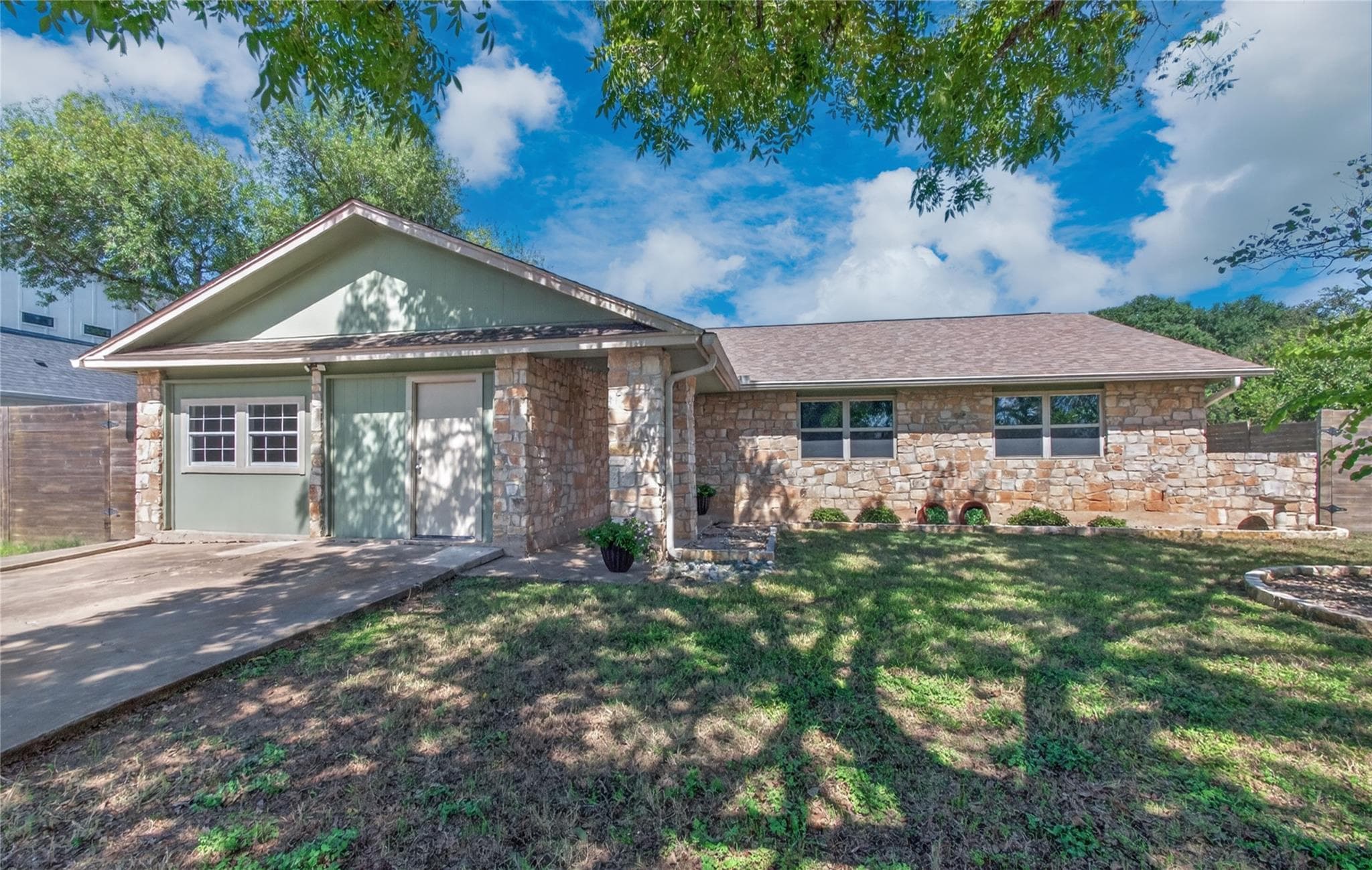 314 Horsethief Trl