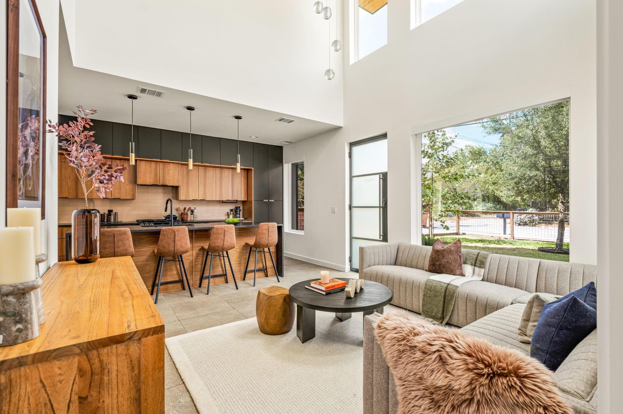 605 Brentwood St #1