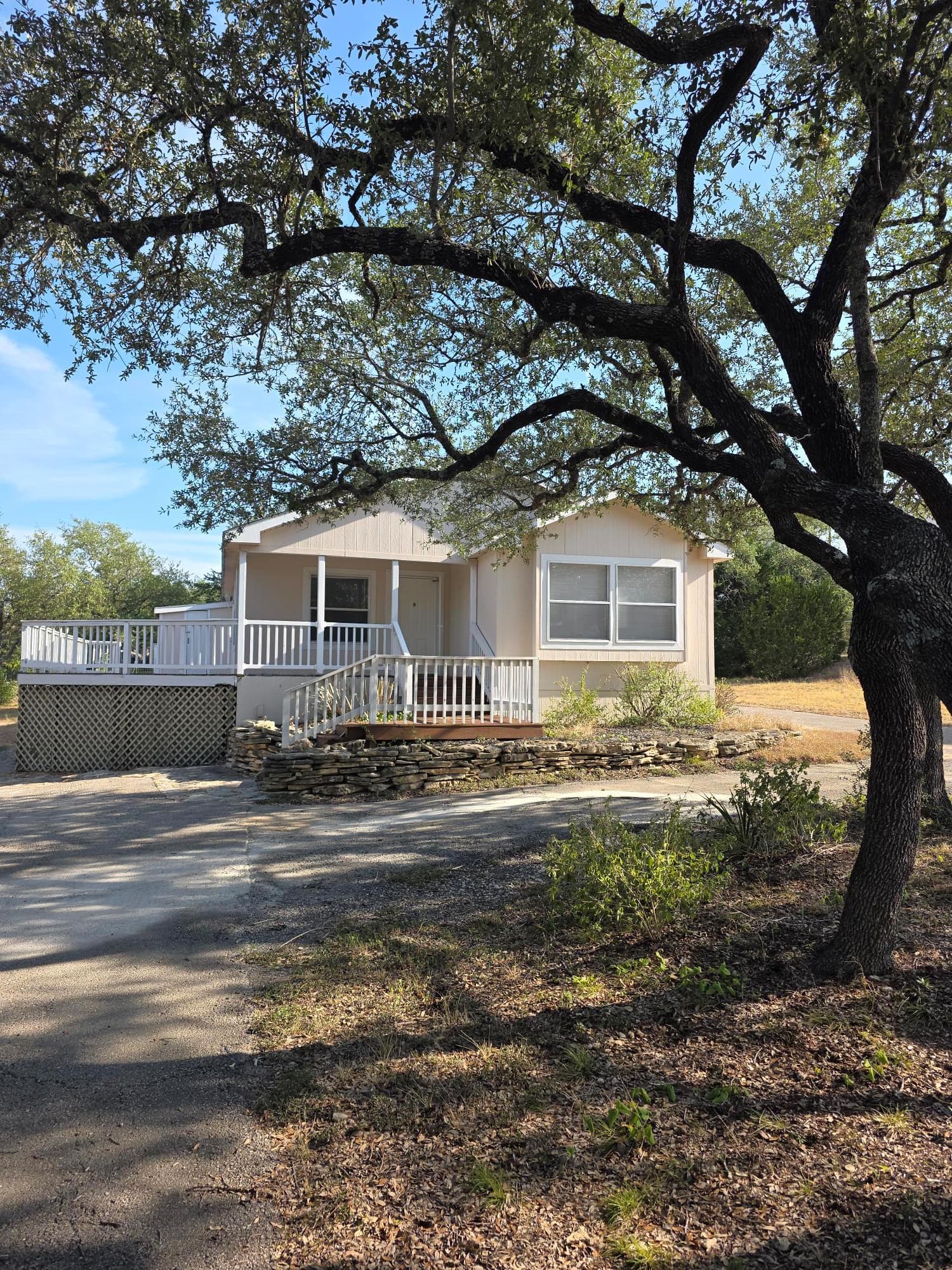 1467 Live Oak Dr