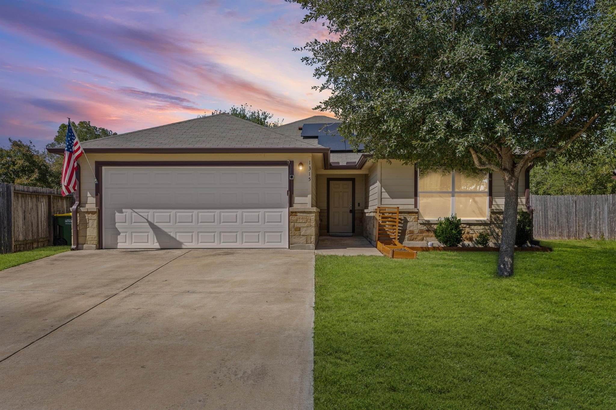 1315 Lantana Ct
