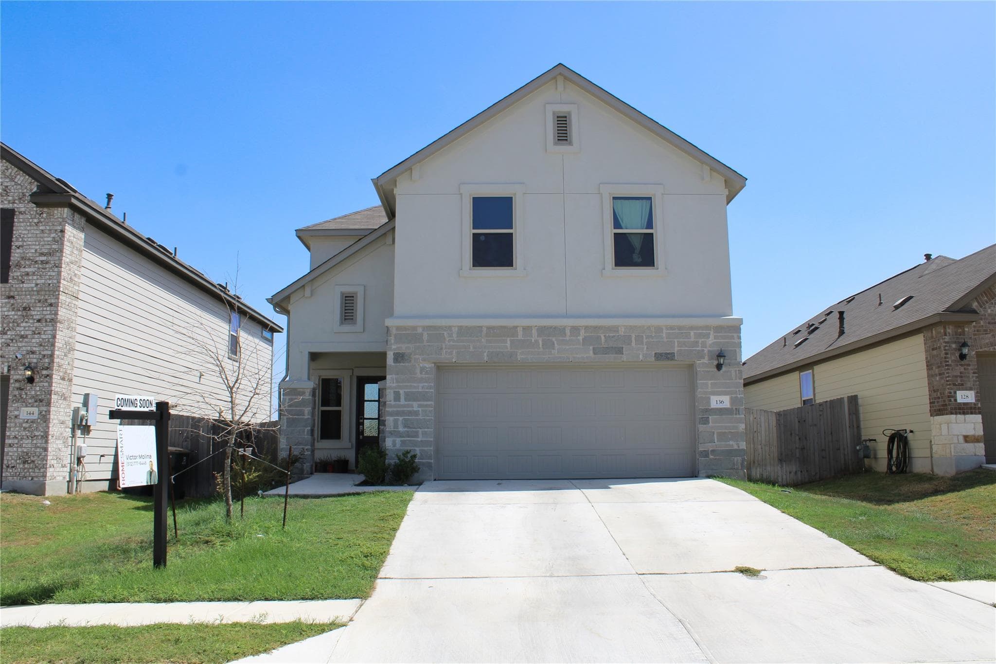 136 Bromeliad Dr