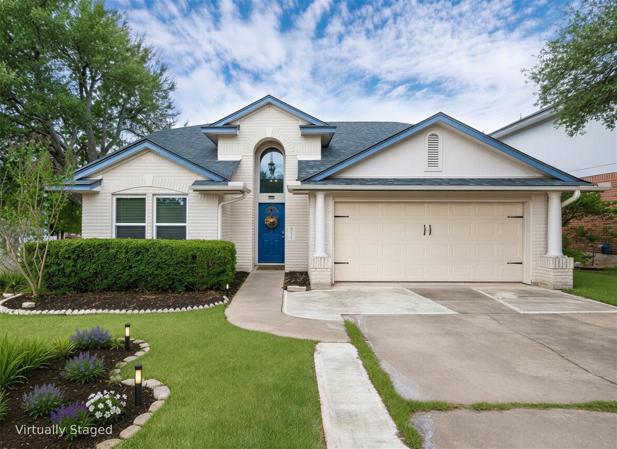 2510 Eastwood Ln