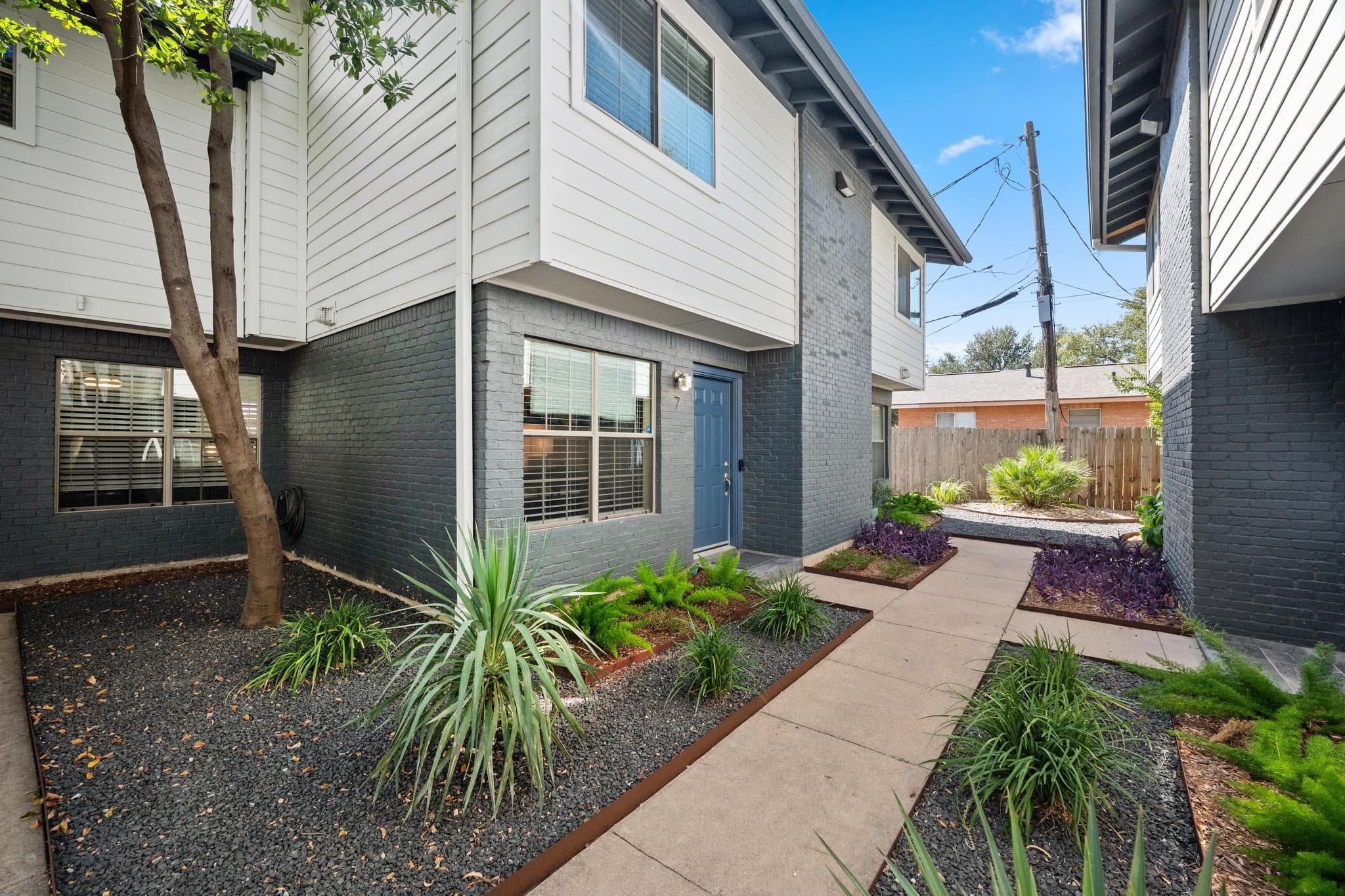 2101 Polaris Ave #7