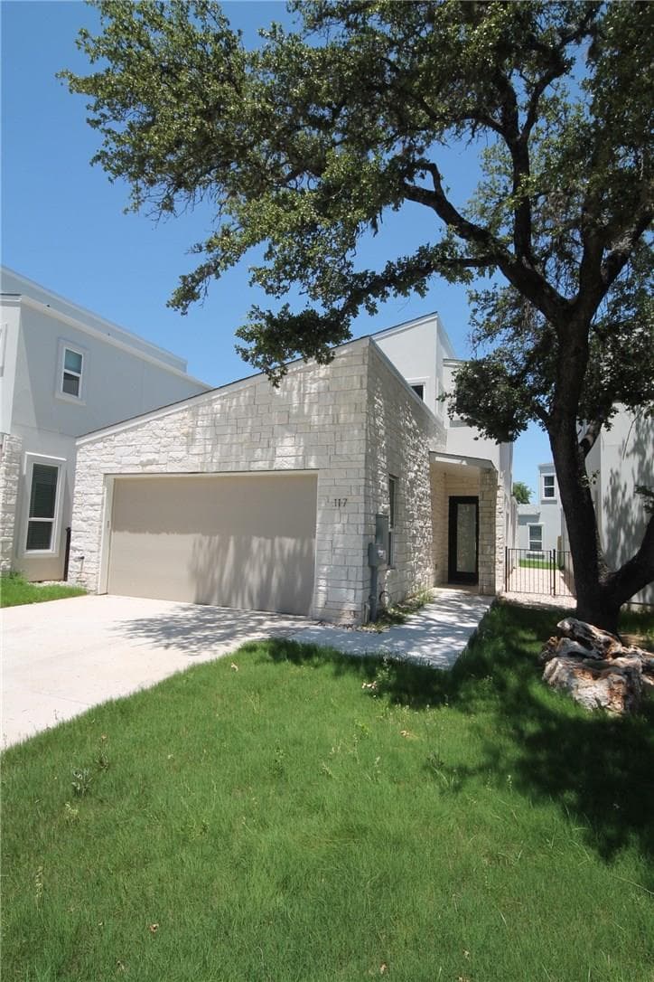 8518 Fathom Cir #117