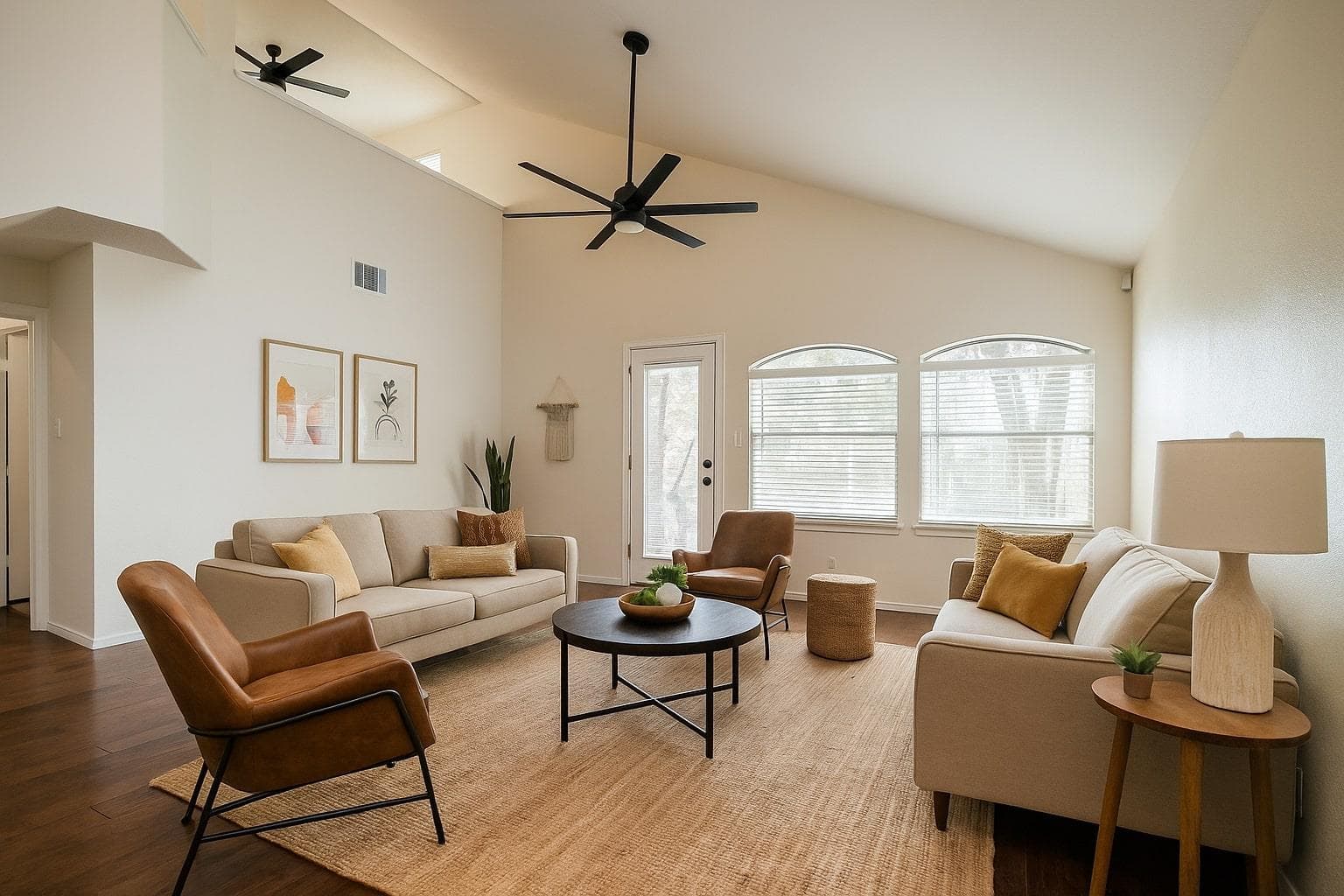 2016 Ravenscroft Dr