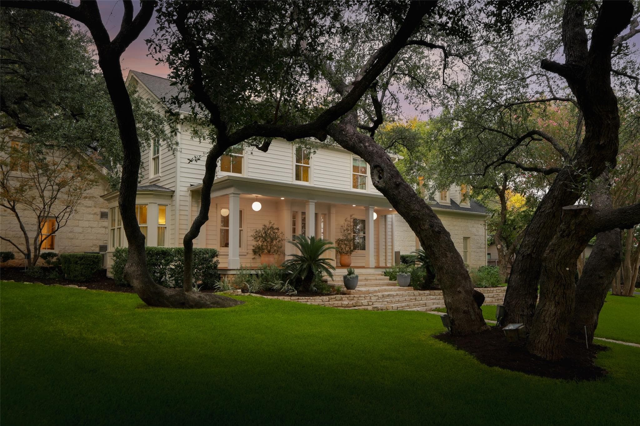 2308 Bridle Path