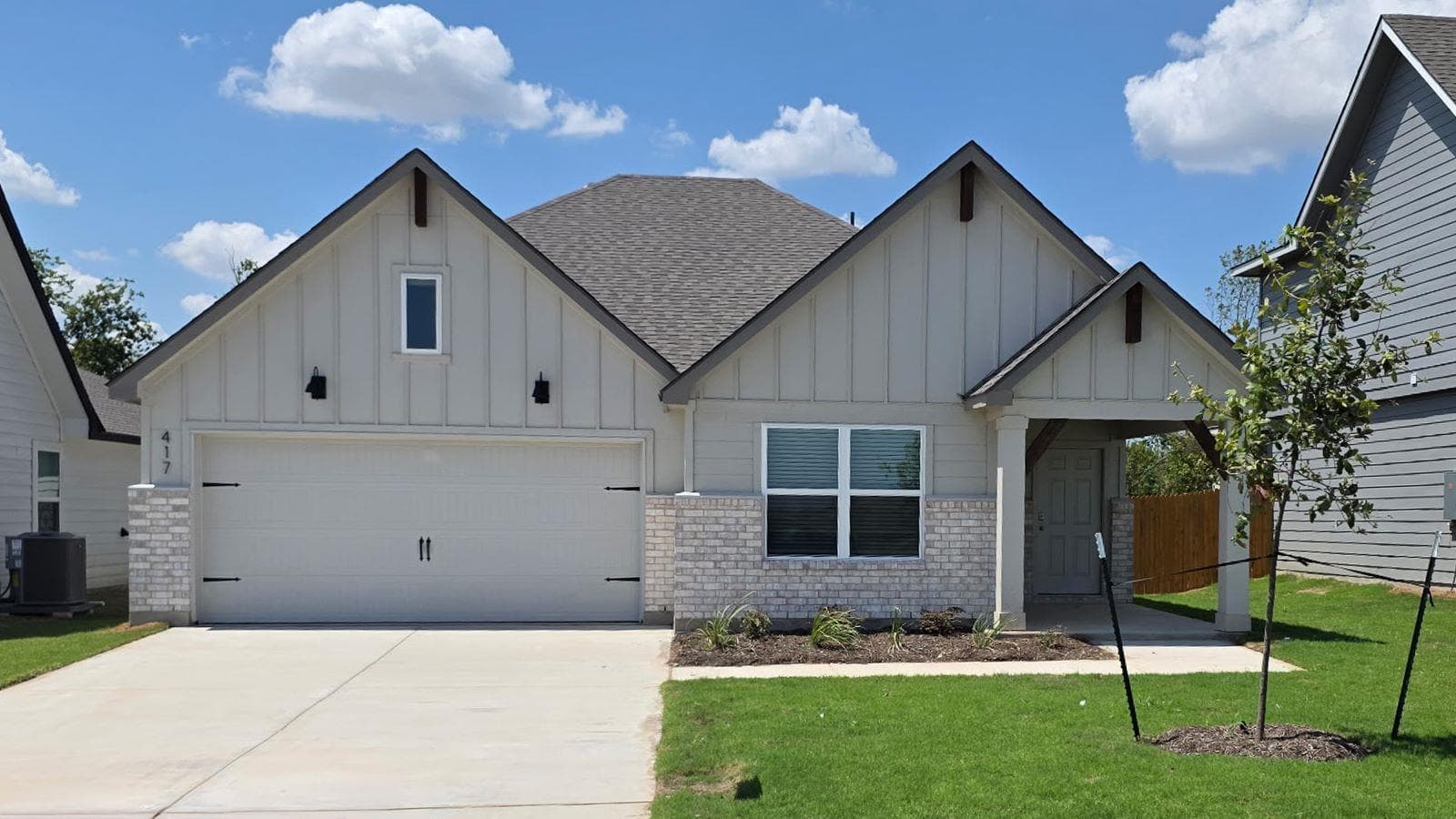 417 Hector Loop