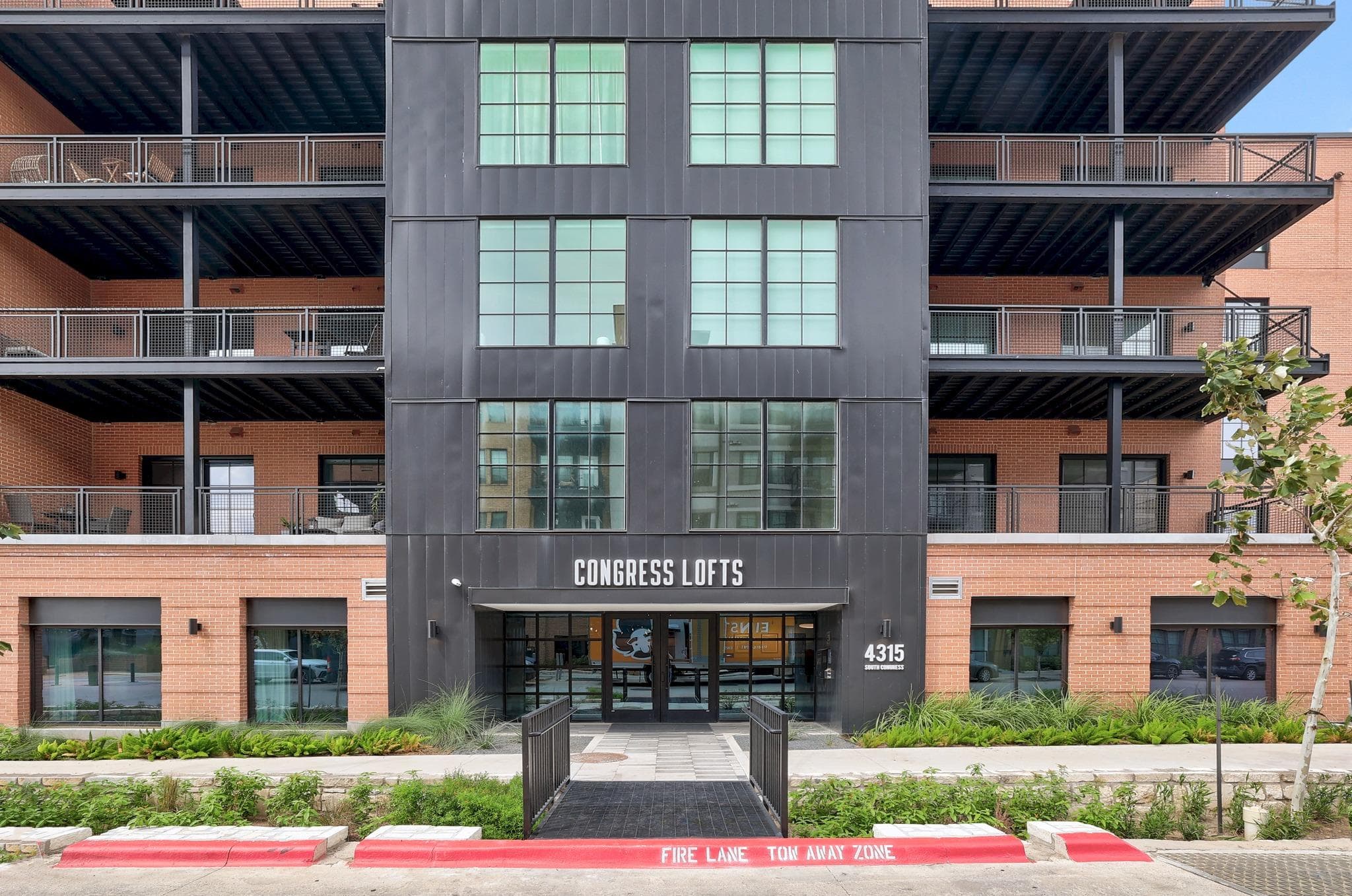 4315 S Congress Ave #301