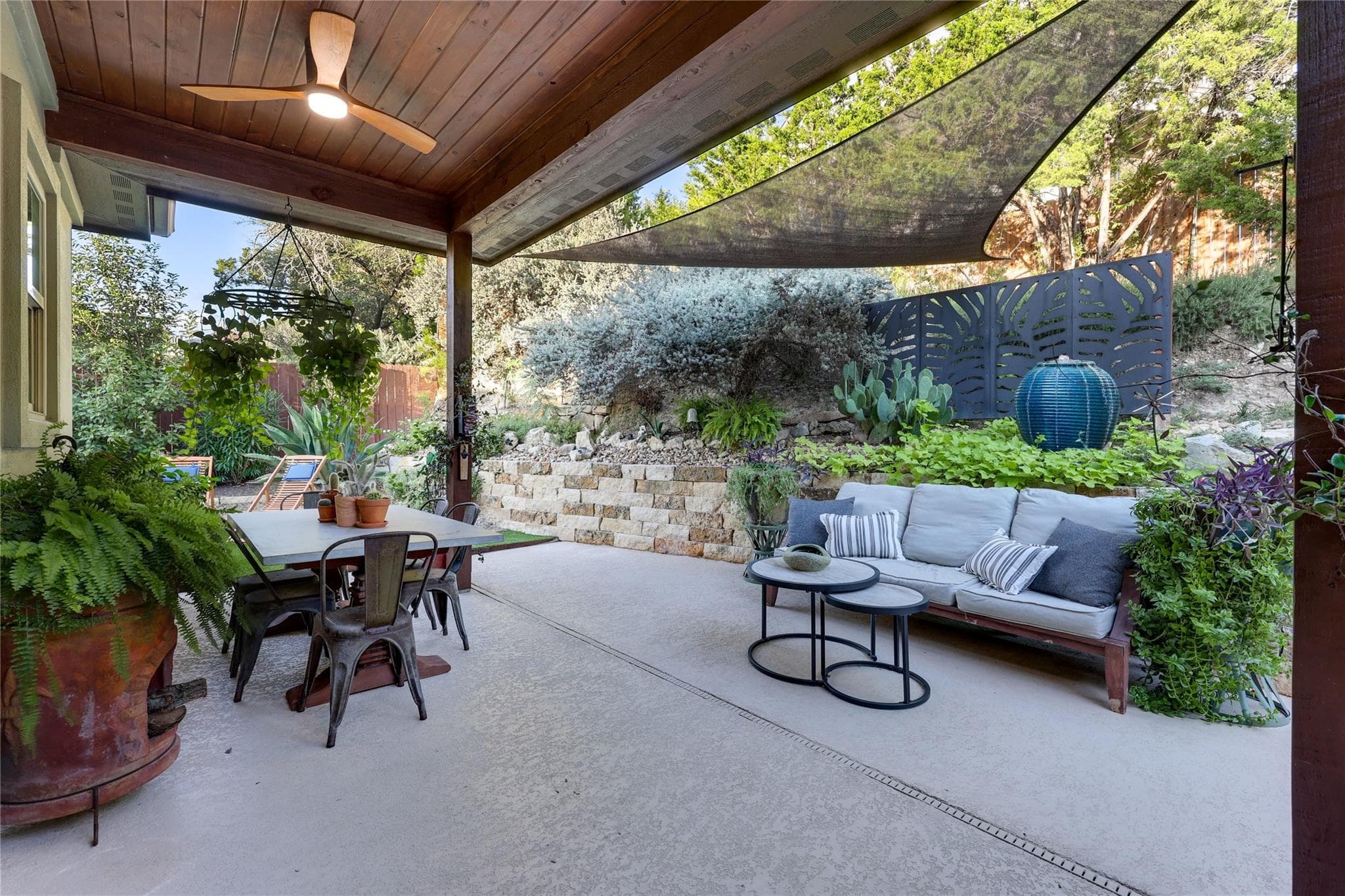 401 Valley Hill Dr