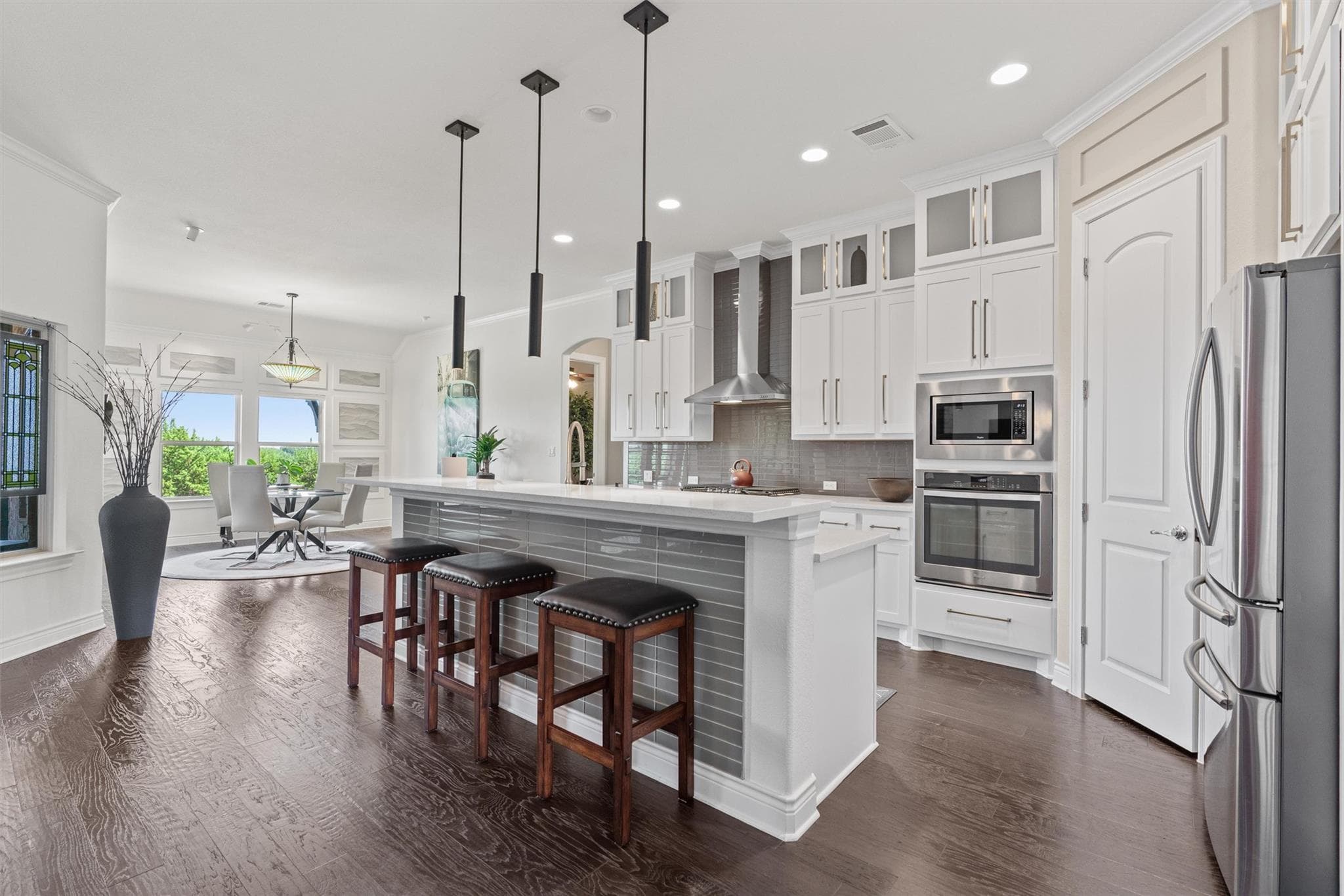 236 Standing Oak Dr