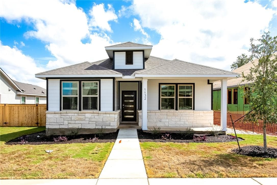 1132 Oak Chase Way