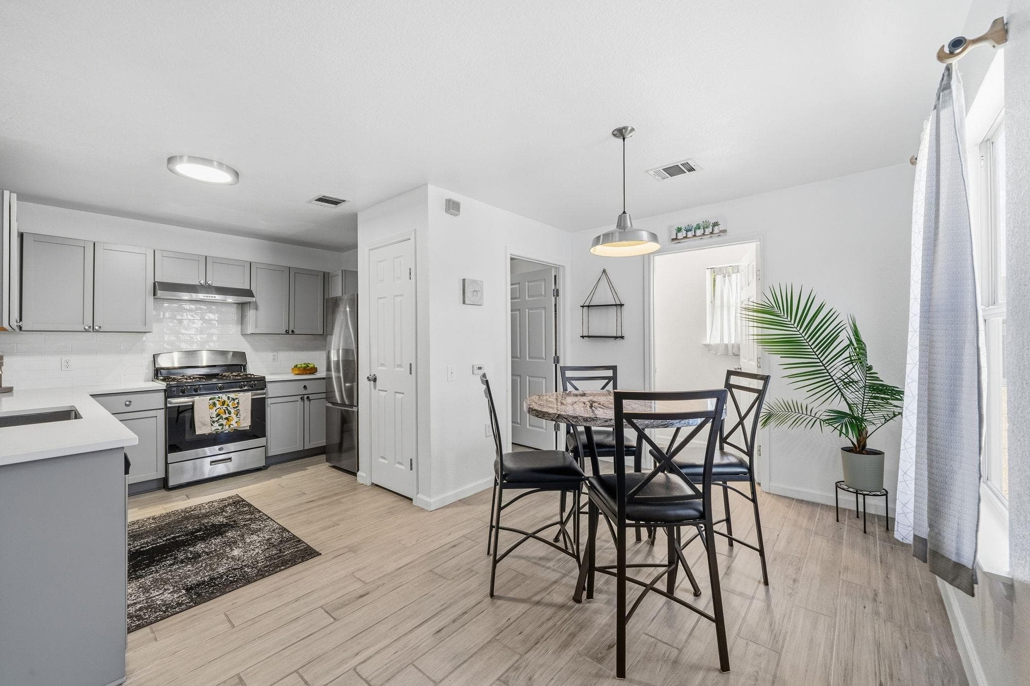 11400 Briarcreek Loop