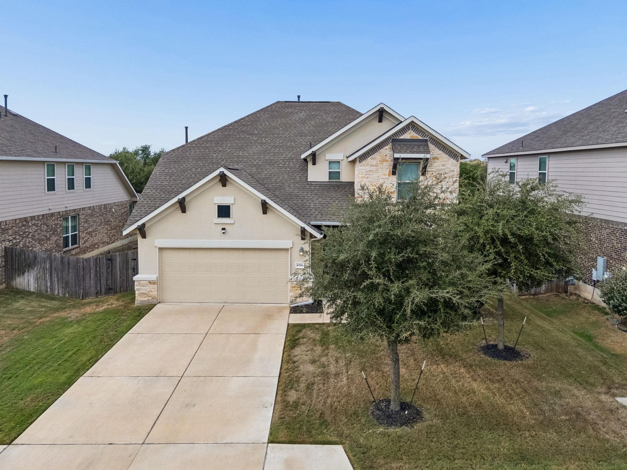 4316 Promontory Point Trl