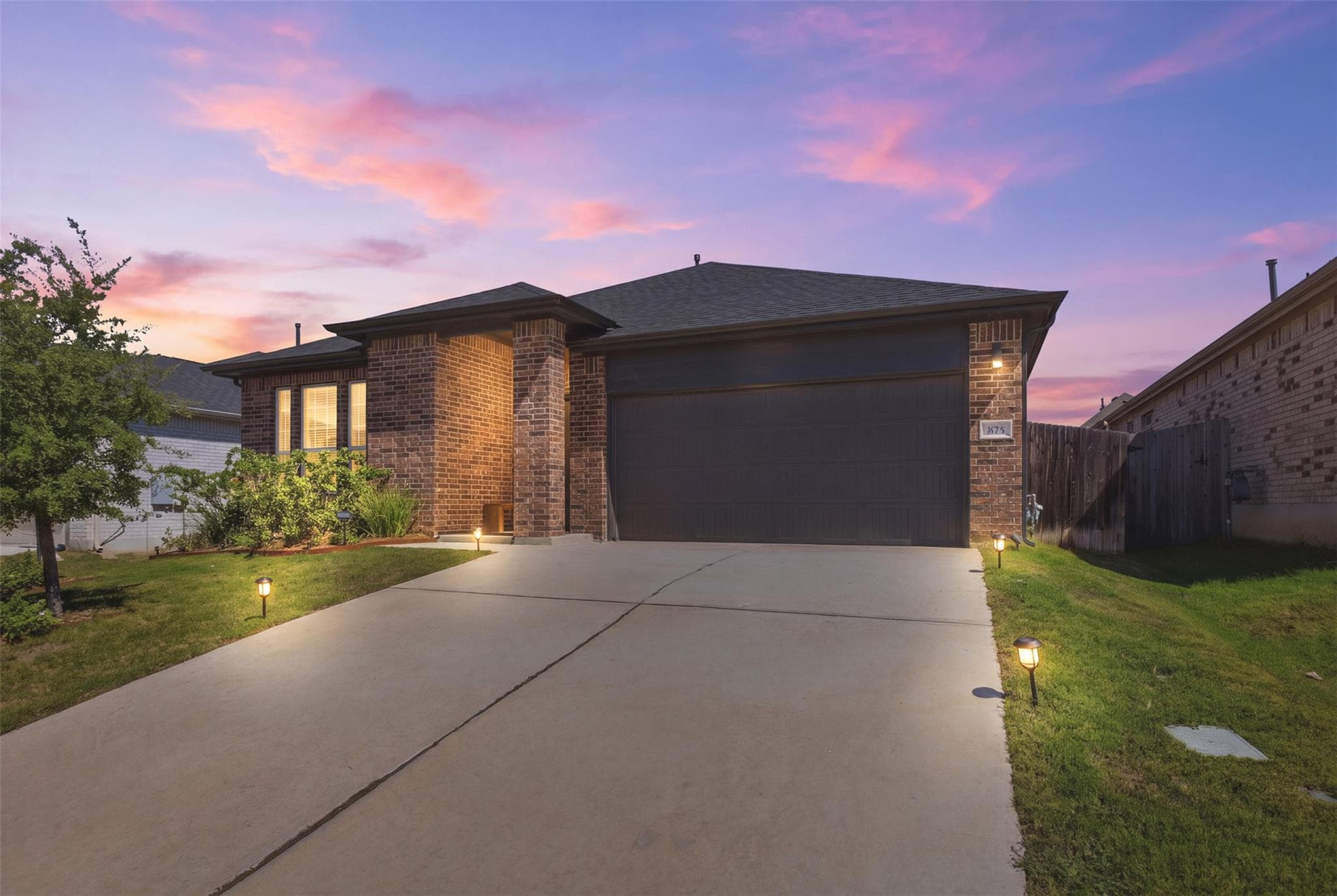 333 Diamondleaf Dr