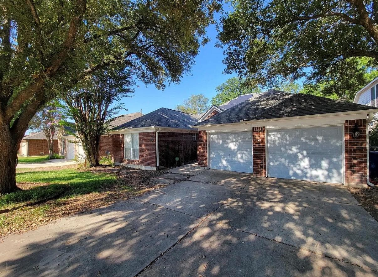 11314 FAIR HOLLOW DR Dr