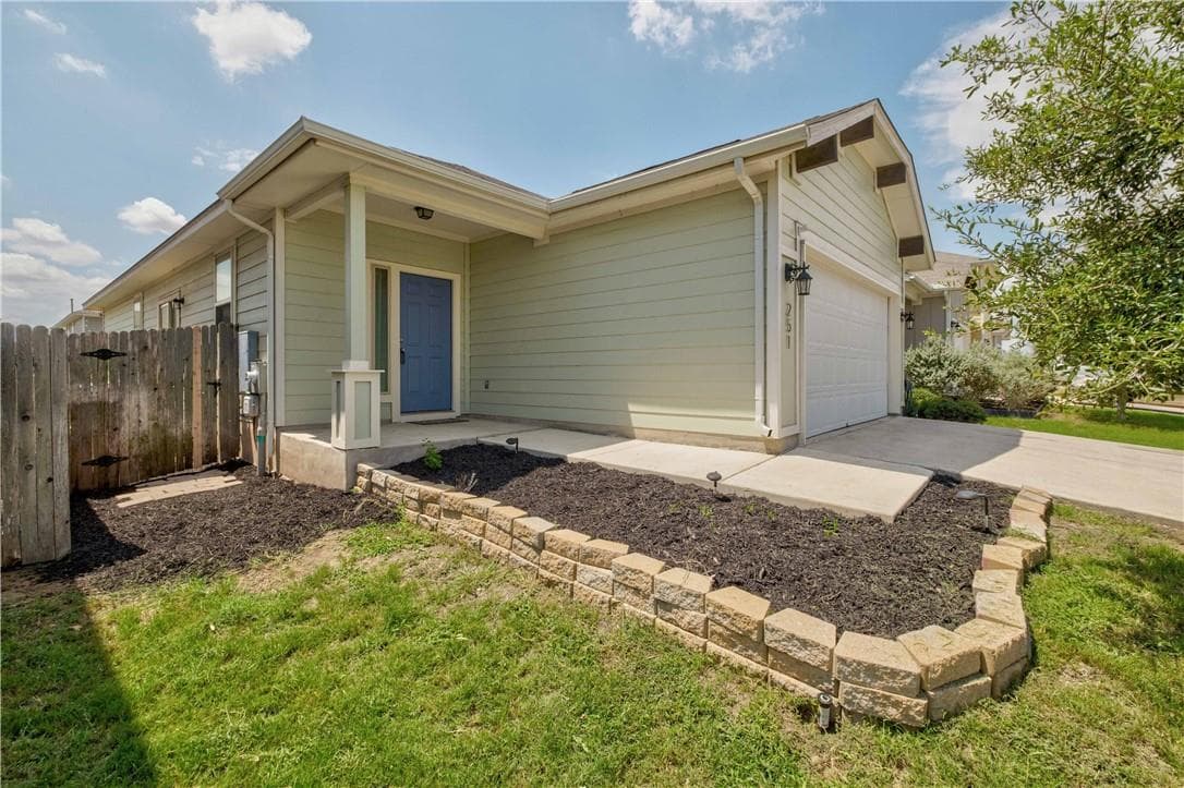 251 Pearl Way