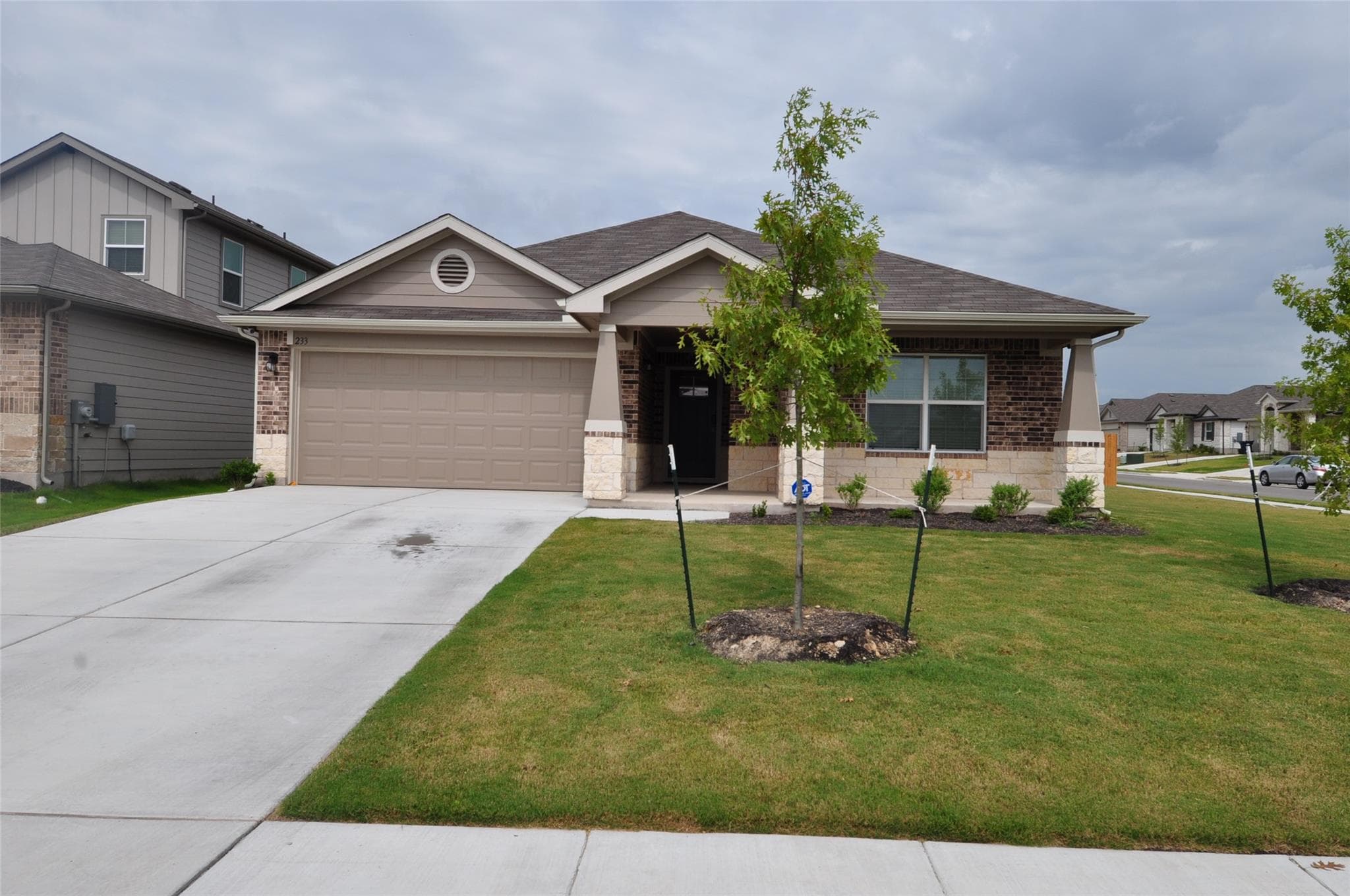 233 James River Dr