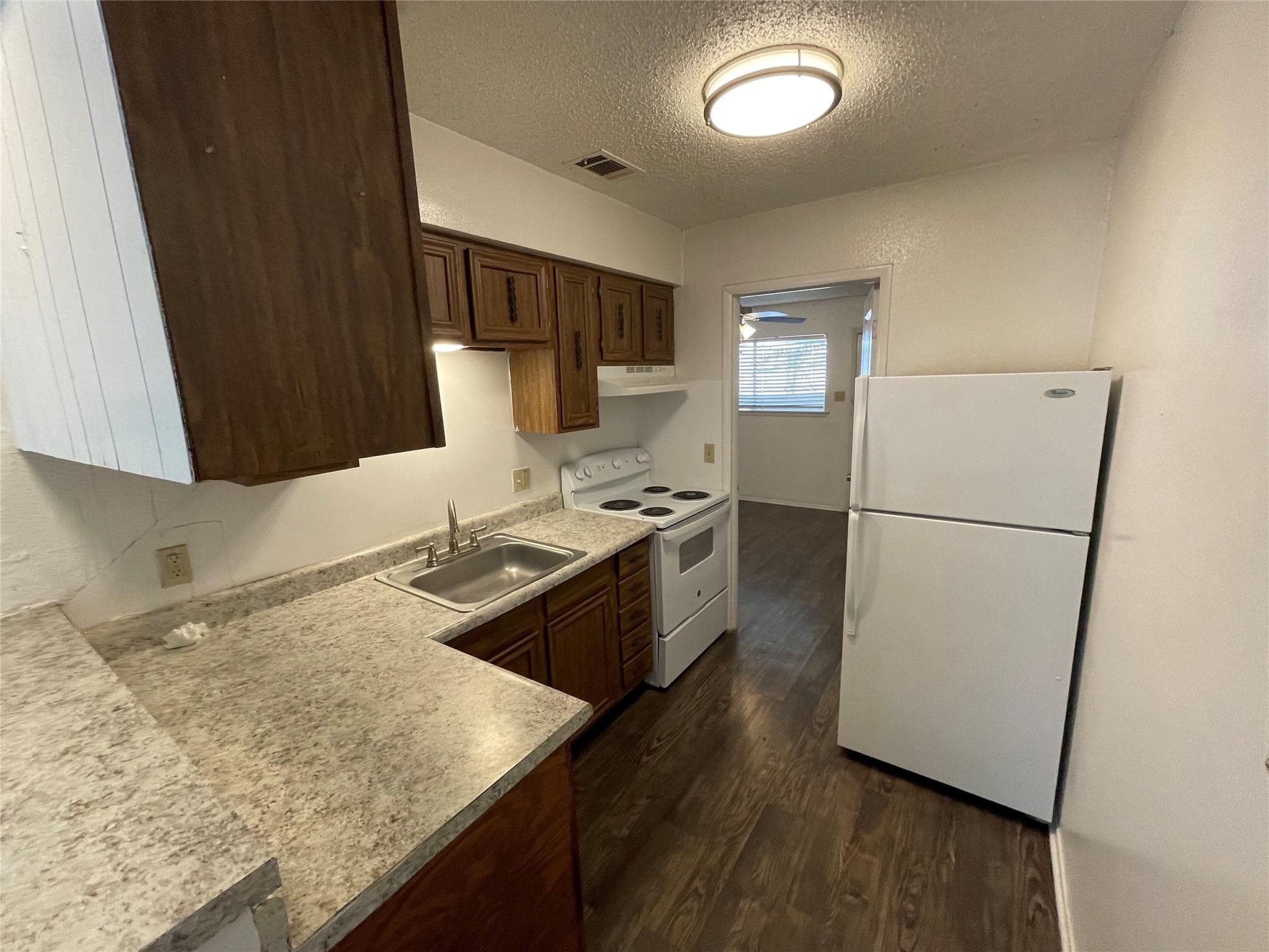 2801 Hemphill Park #A102