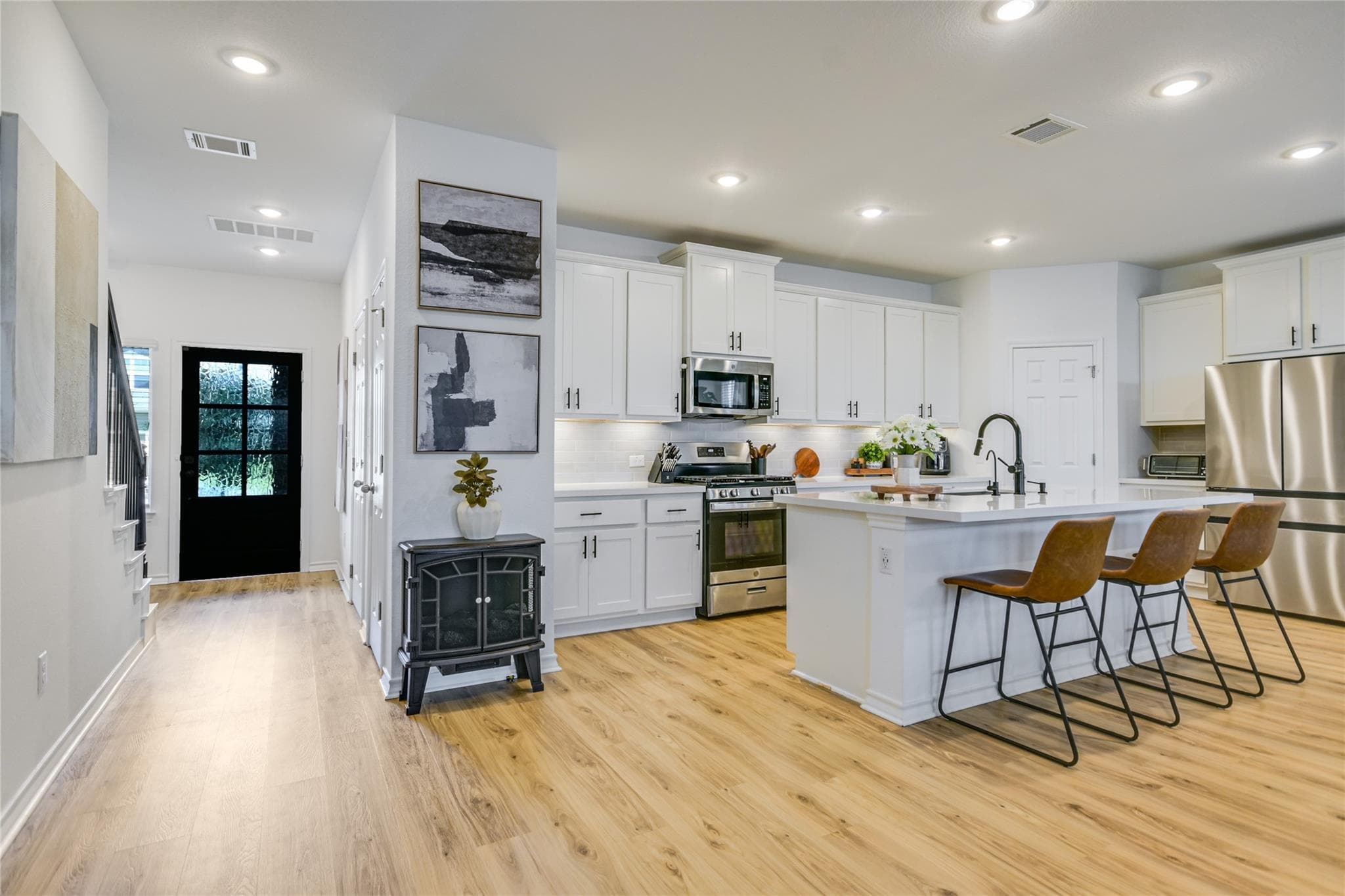 163 Longstraw Dr