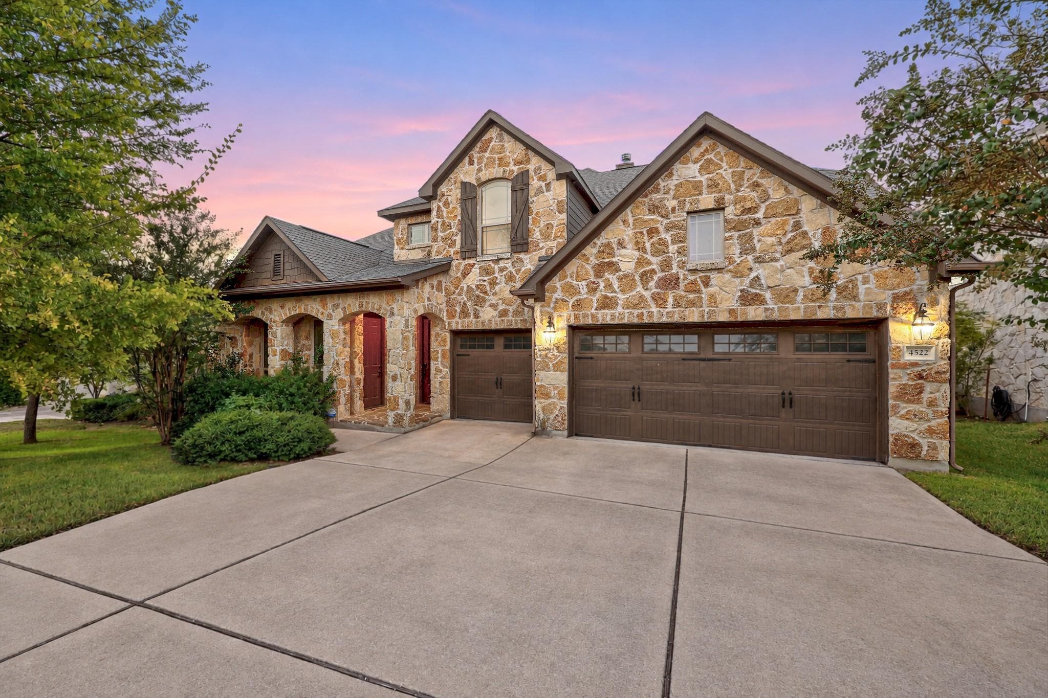 4522 Miraval Loop