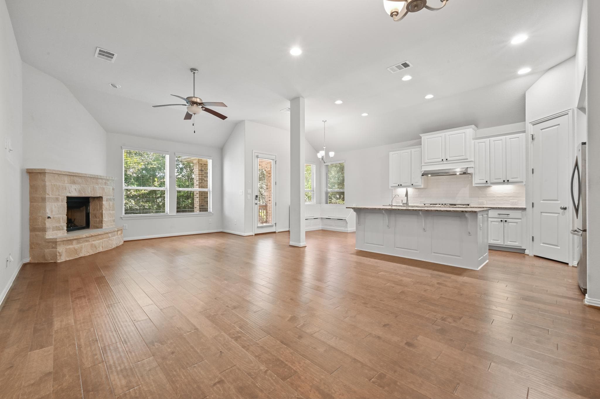 1712 Highland Ridge Rd