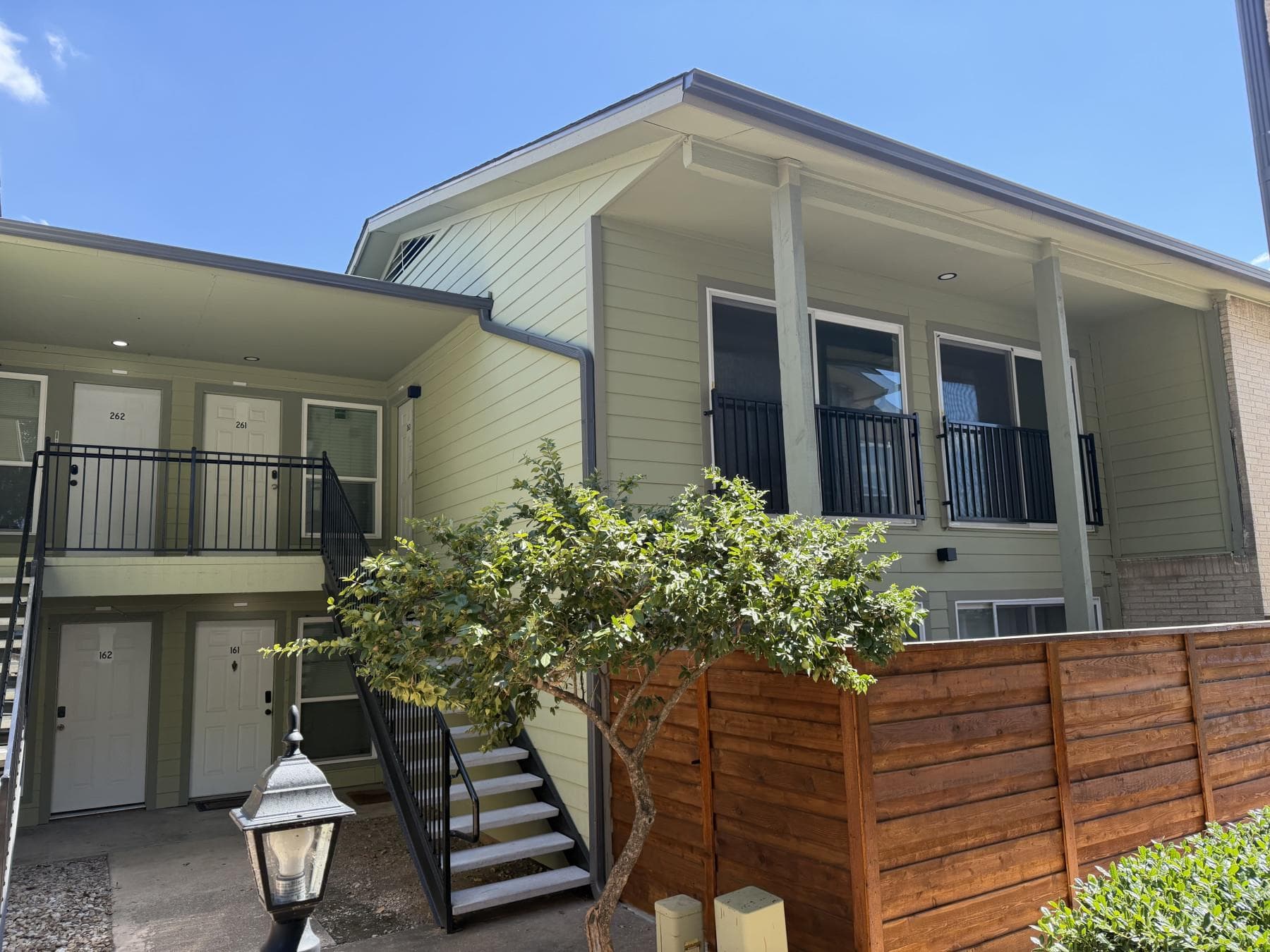 2124 Burton Dr #263