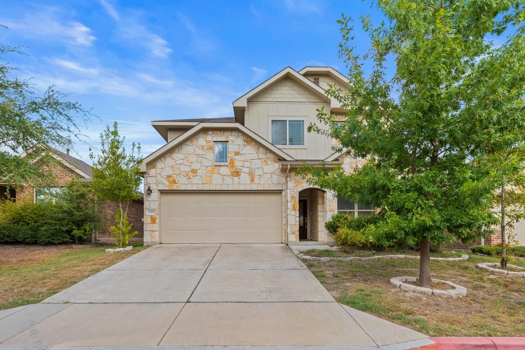 13906 Cantata Ln