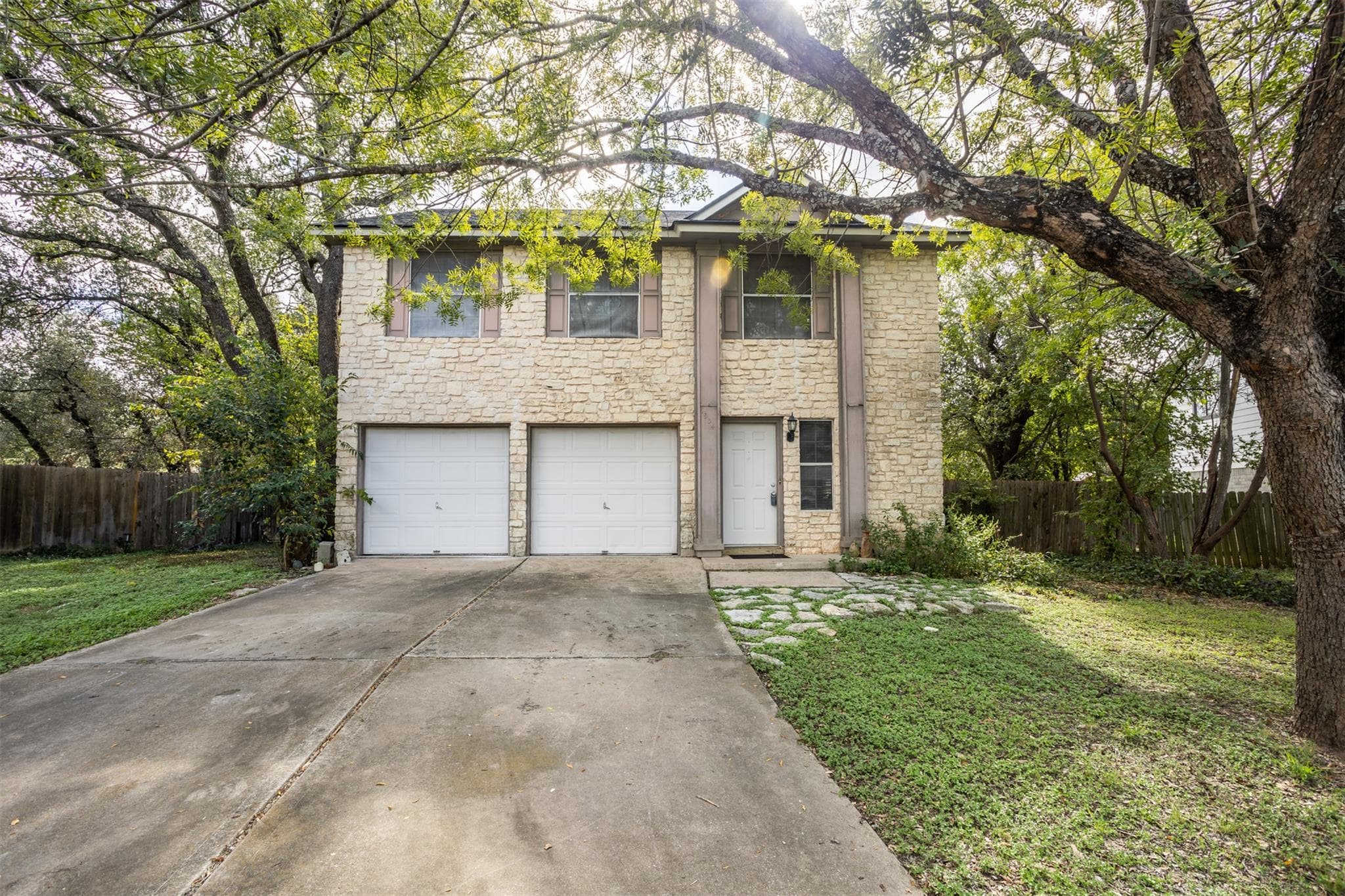1904 Birds Nest Ct