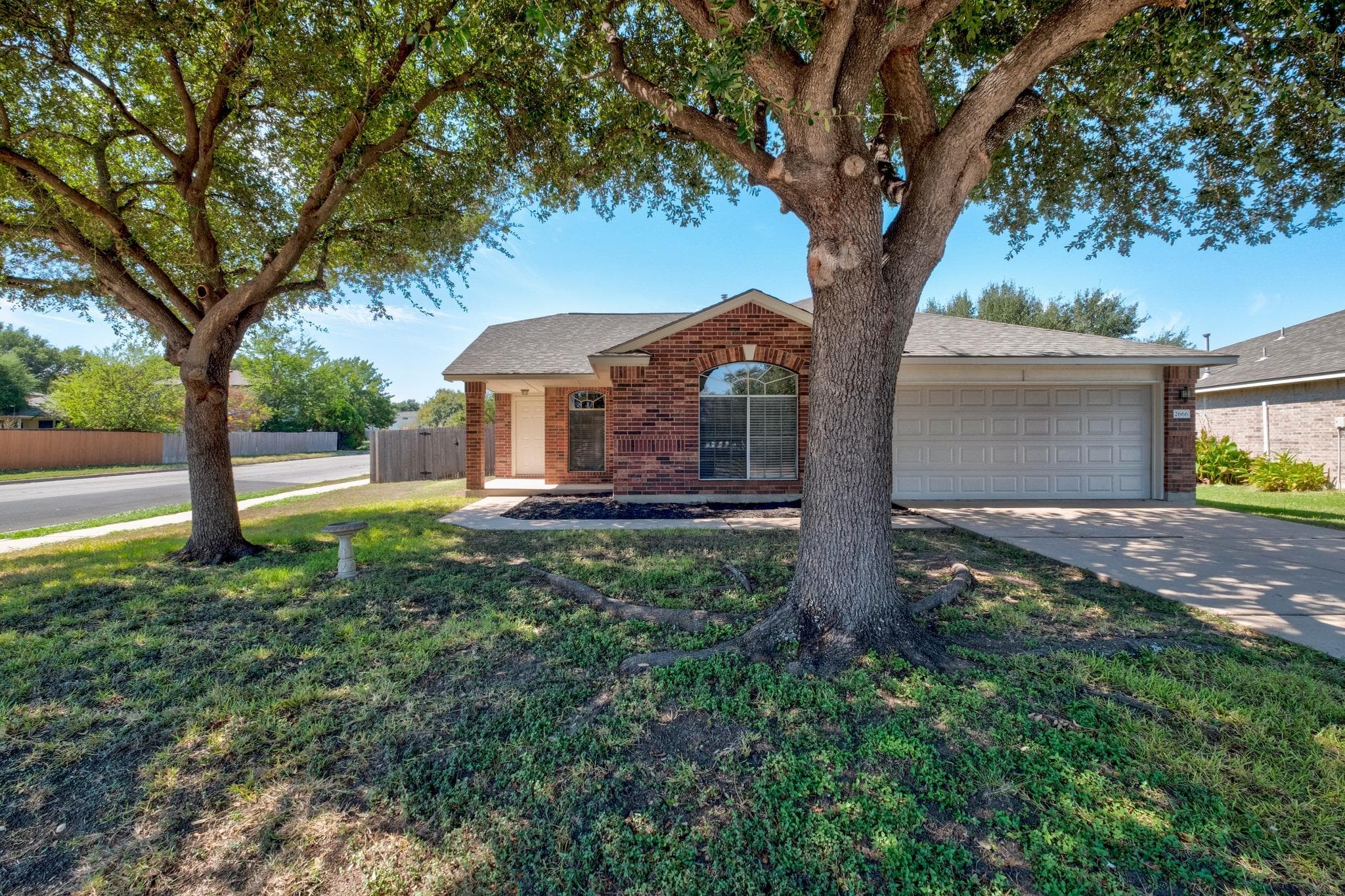 2666 Bradley Ln