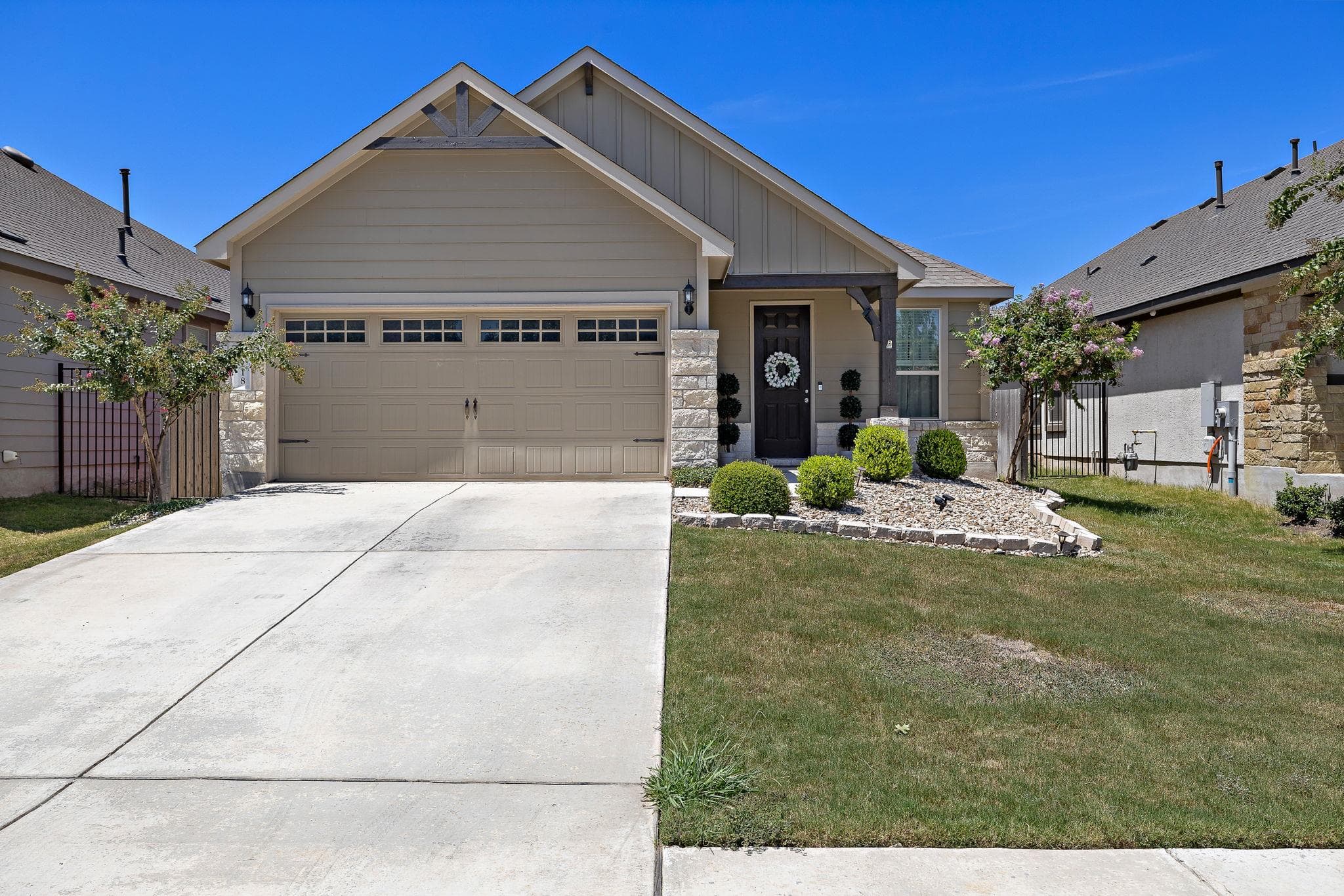 218 Bonnet Blvd
