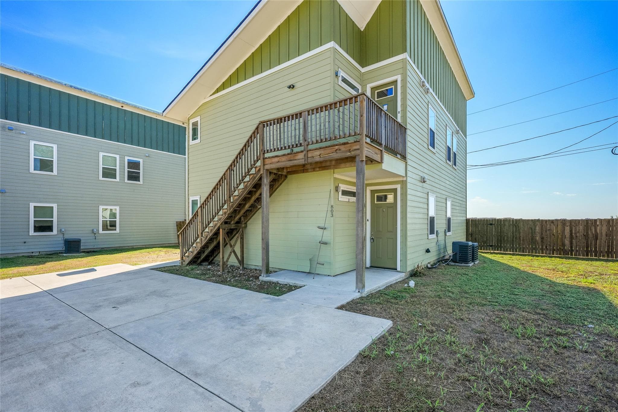 803 Hallie Cv #A/B