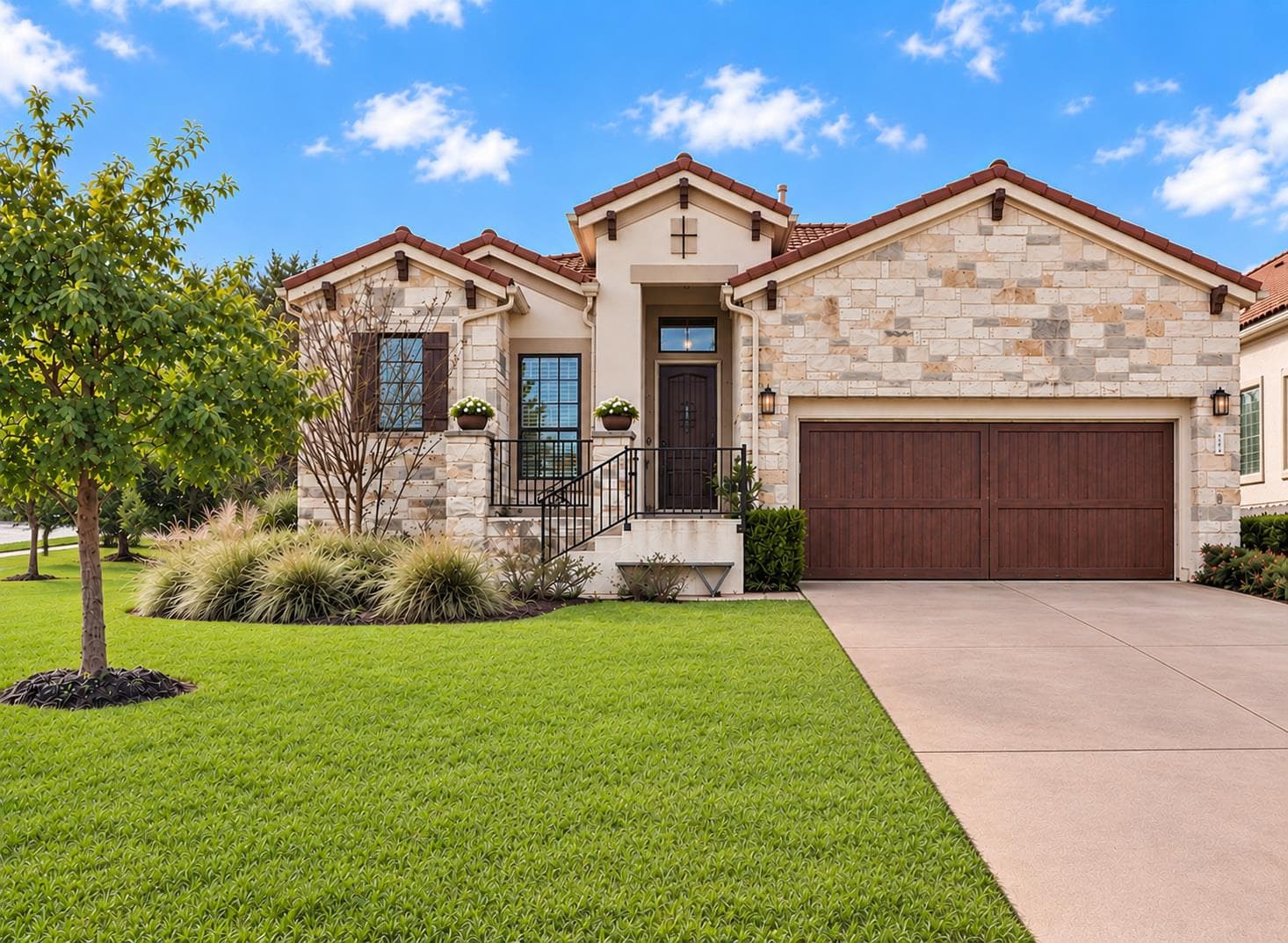 403 Indianwood Dr