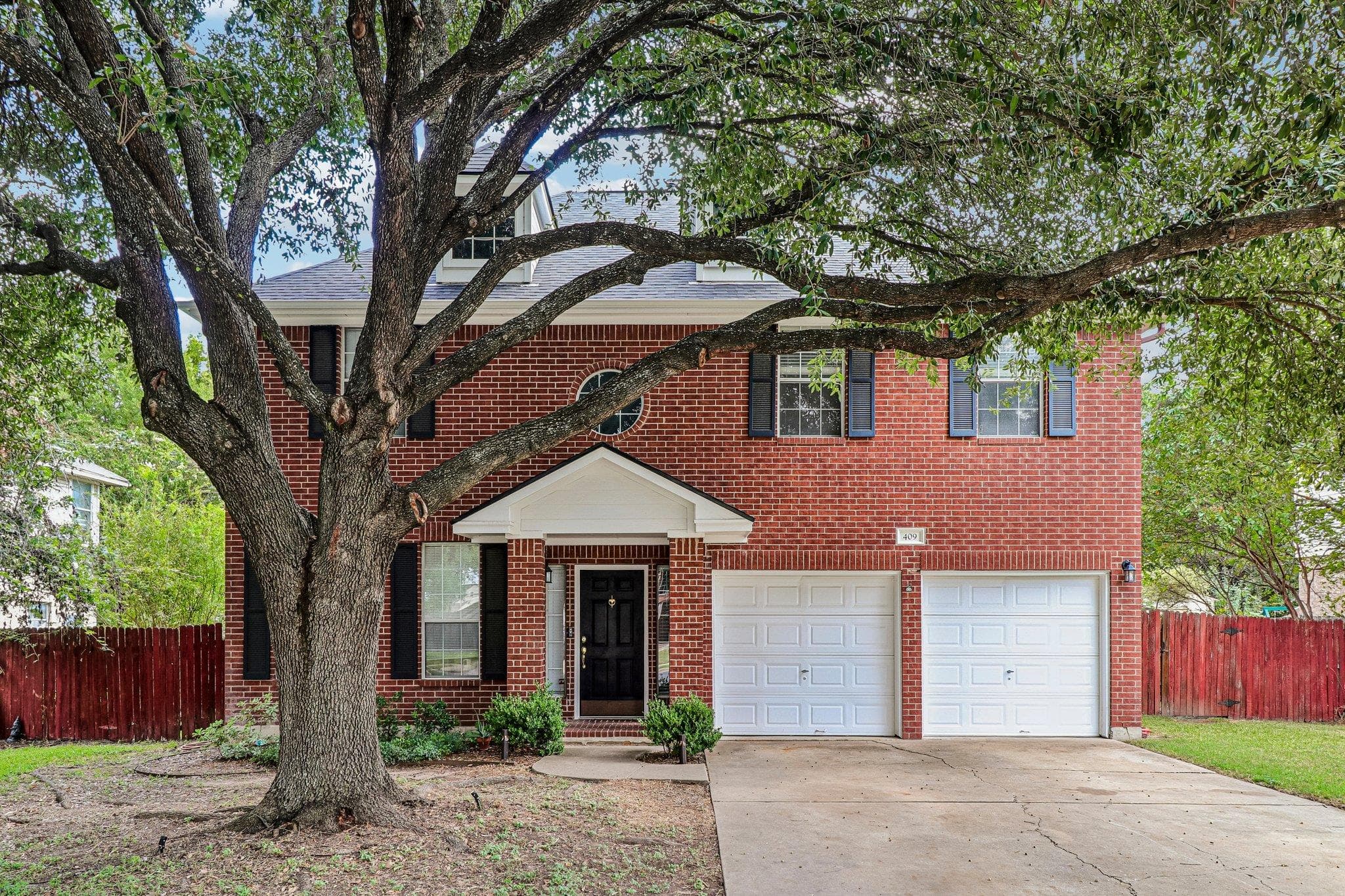 409 Keenland Dr