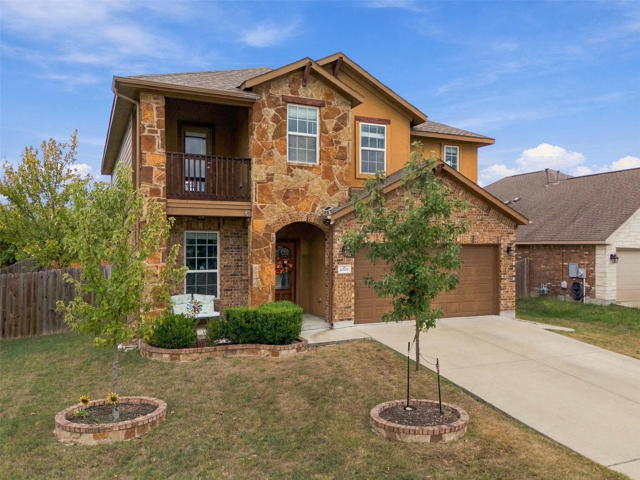 8205 Angelo Loop
