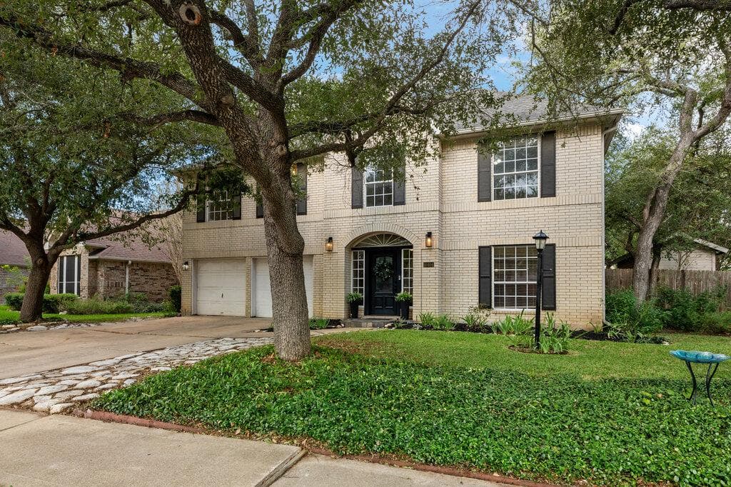 10404 Wolftrap Dr