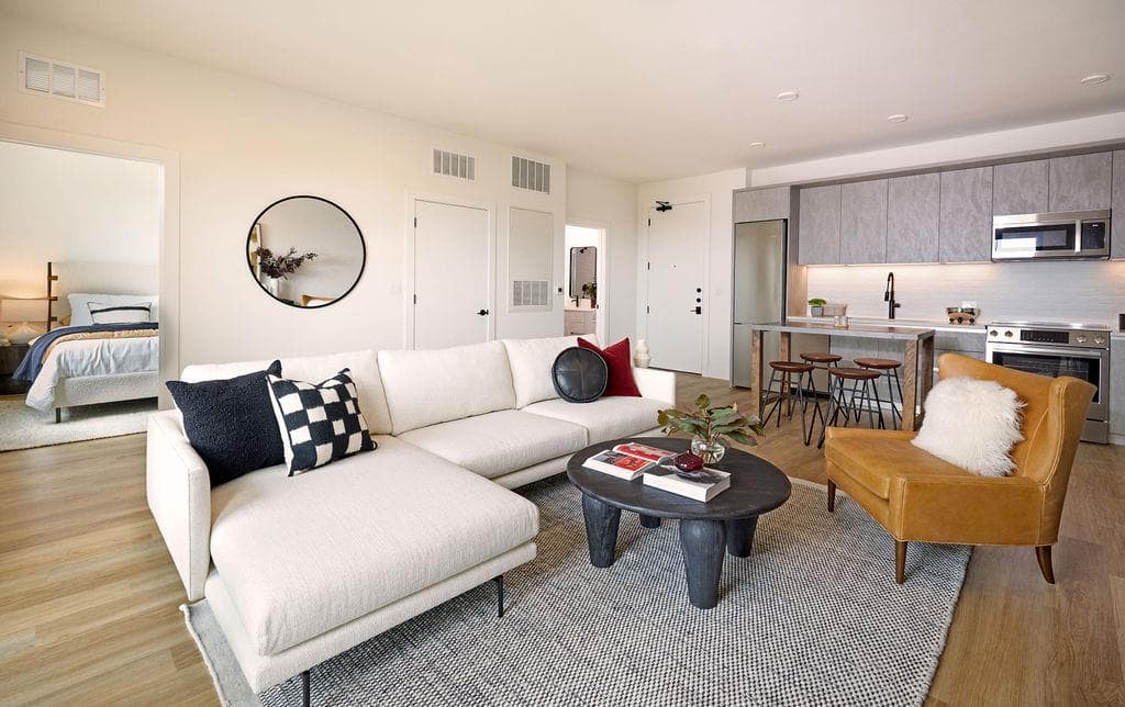 4315 S Congress Ave #410