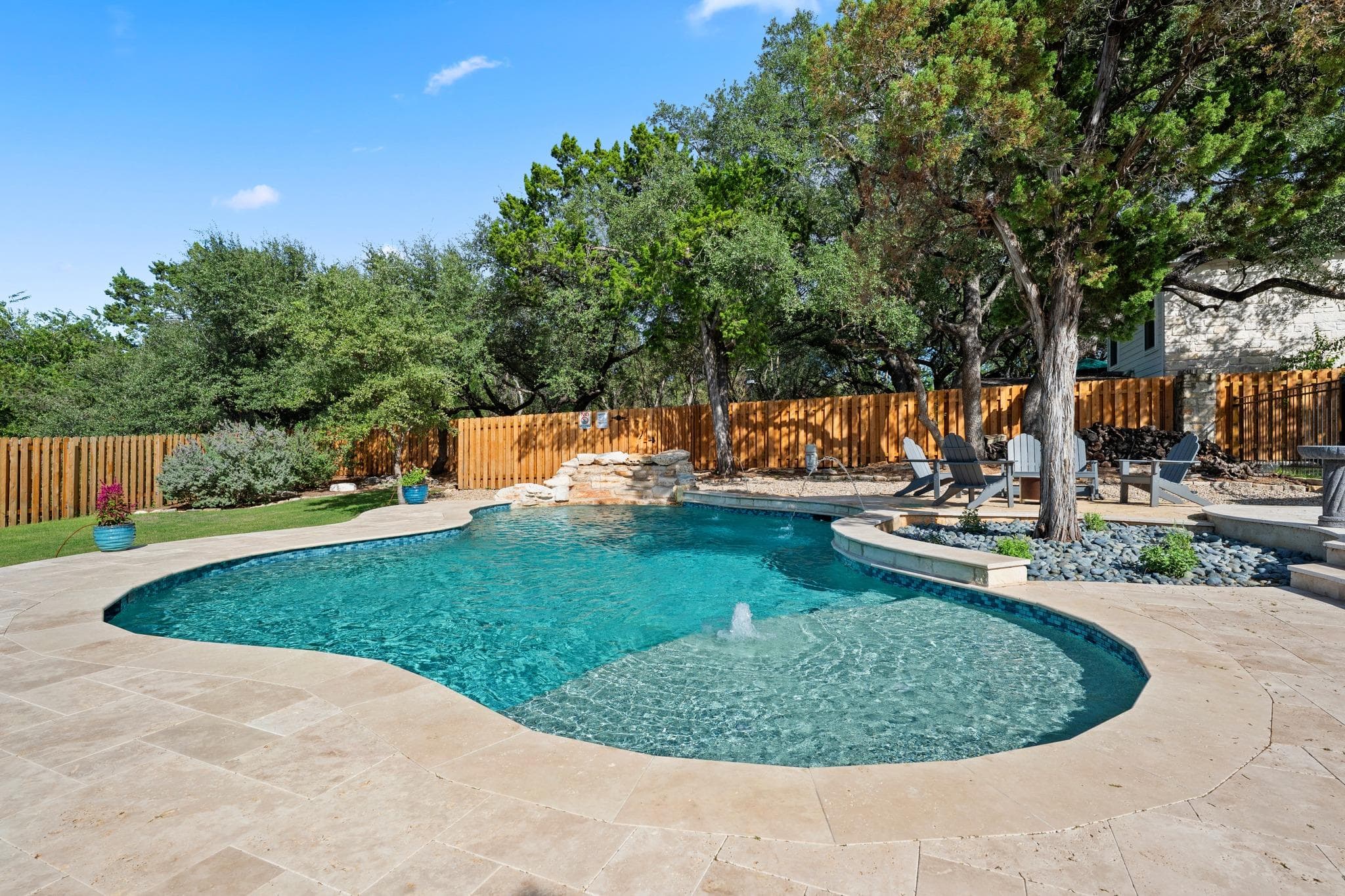 112 Los Altos Dr