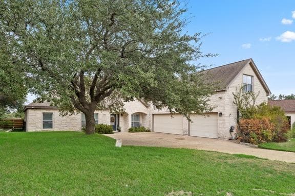 205 El Rio Dr