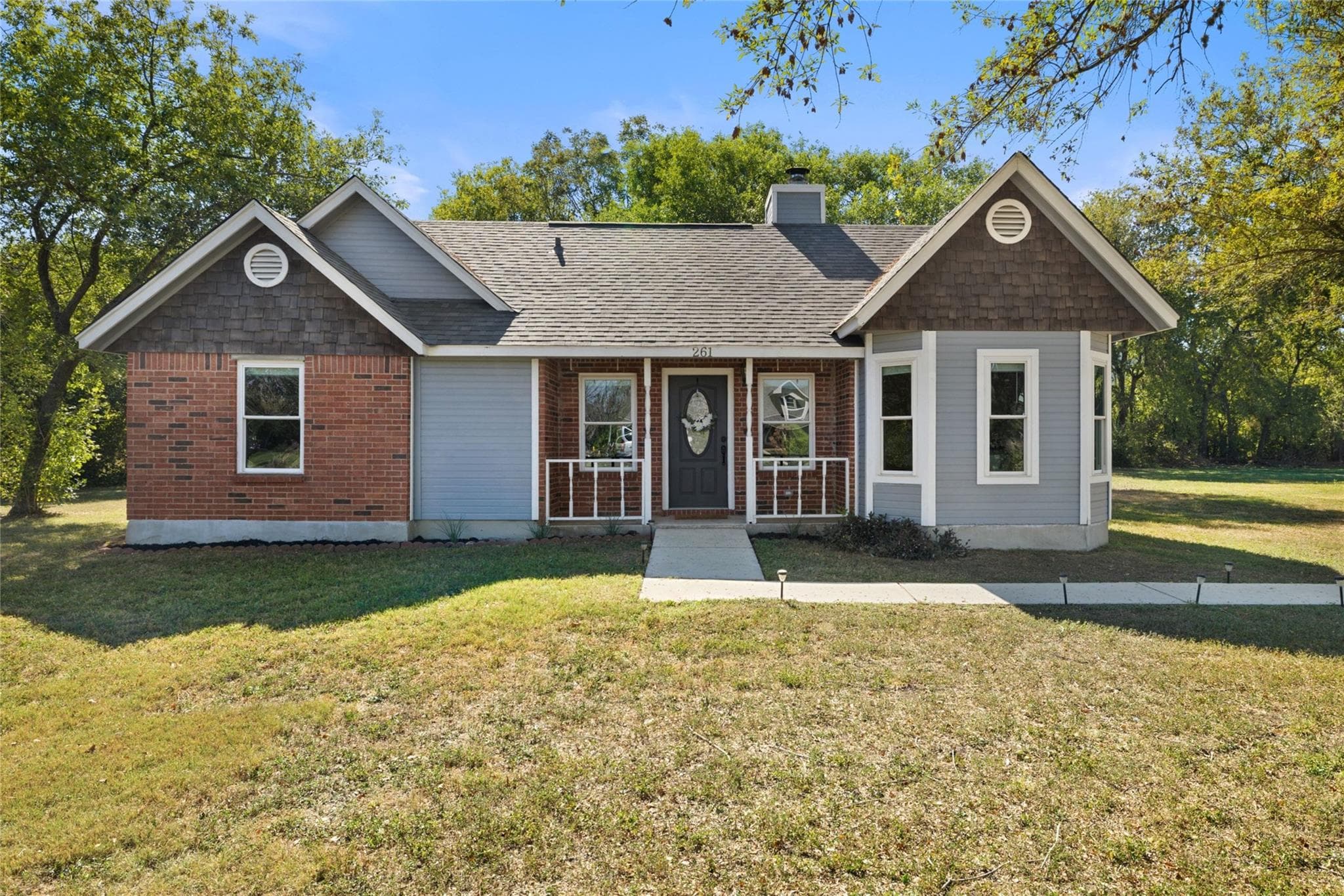 261 Briarwood Dr