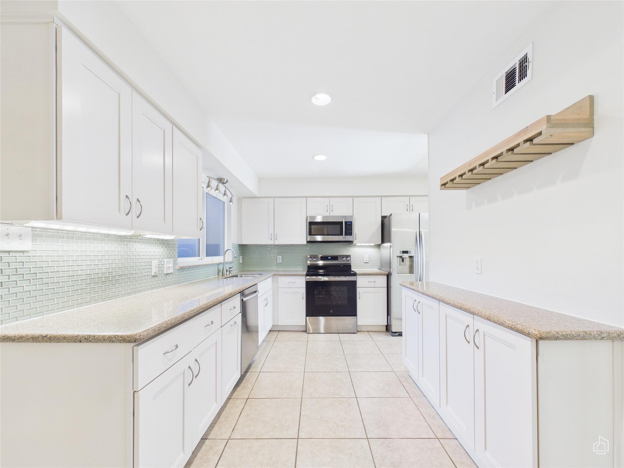 1707 Timberwood Dr