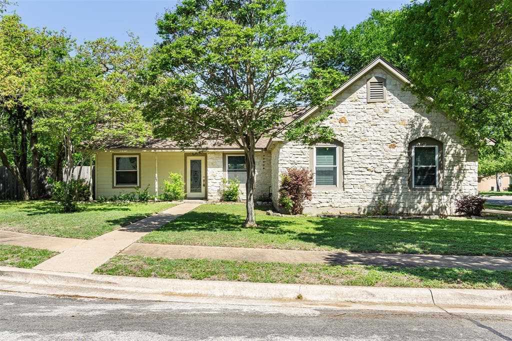 501 Elm Ct