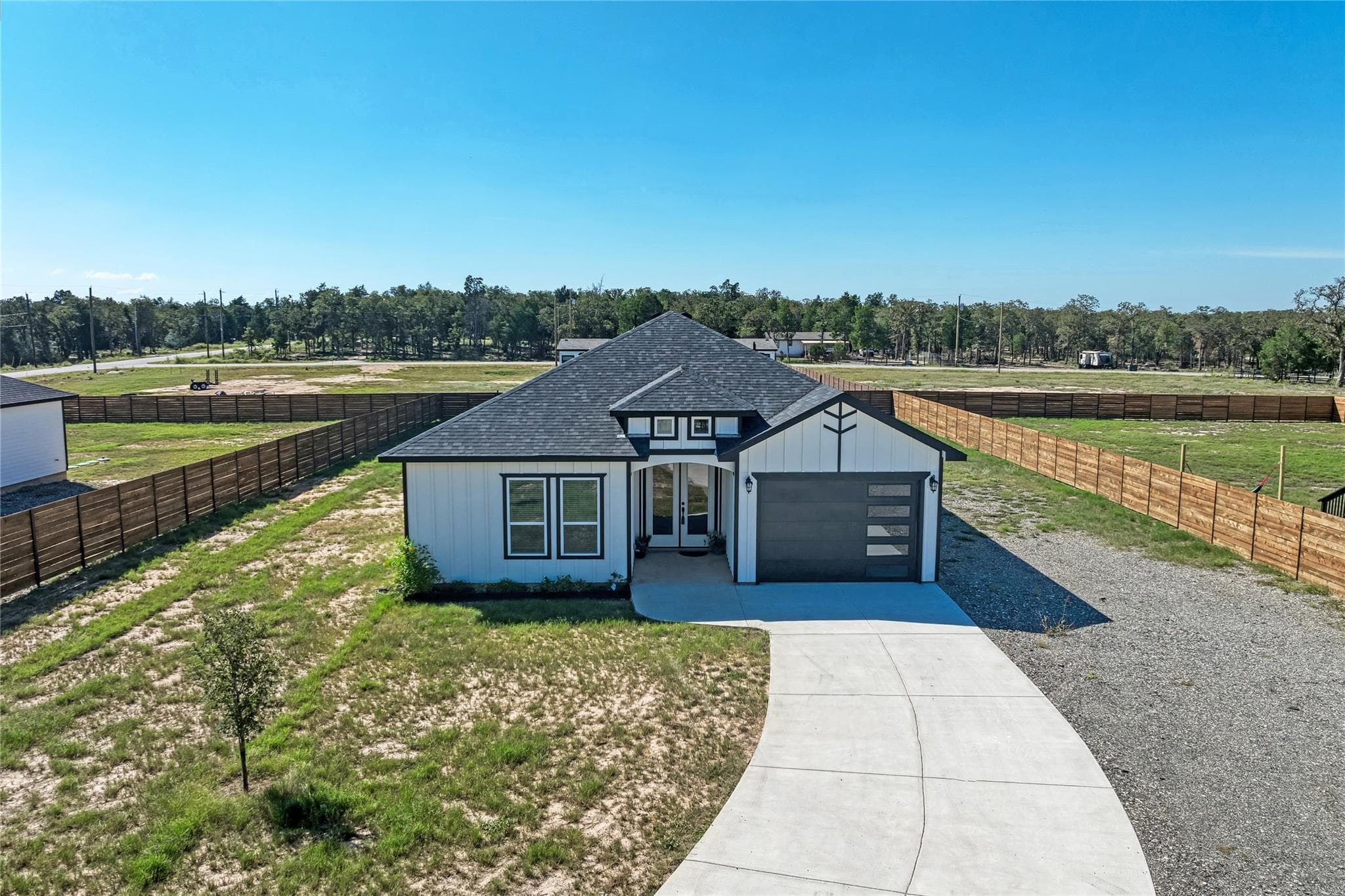 123 Los Robles Rd